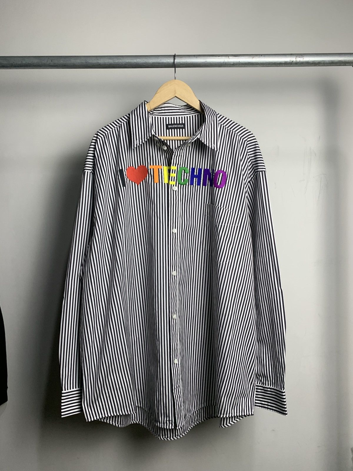 I love techno shirt balenciaga hot sale