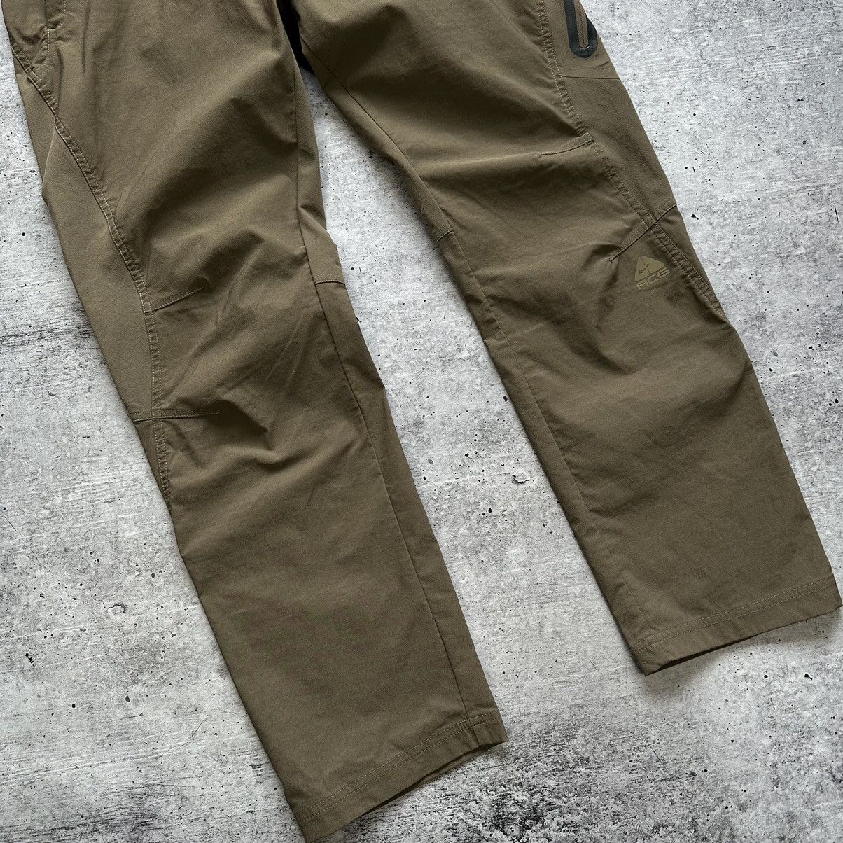 Vintage Mens Nike ACG Cargo Dri-Fit Pants Velvet Brown Size M Size US 32 / EU 48 - 7 Thumbnail