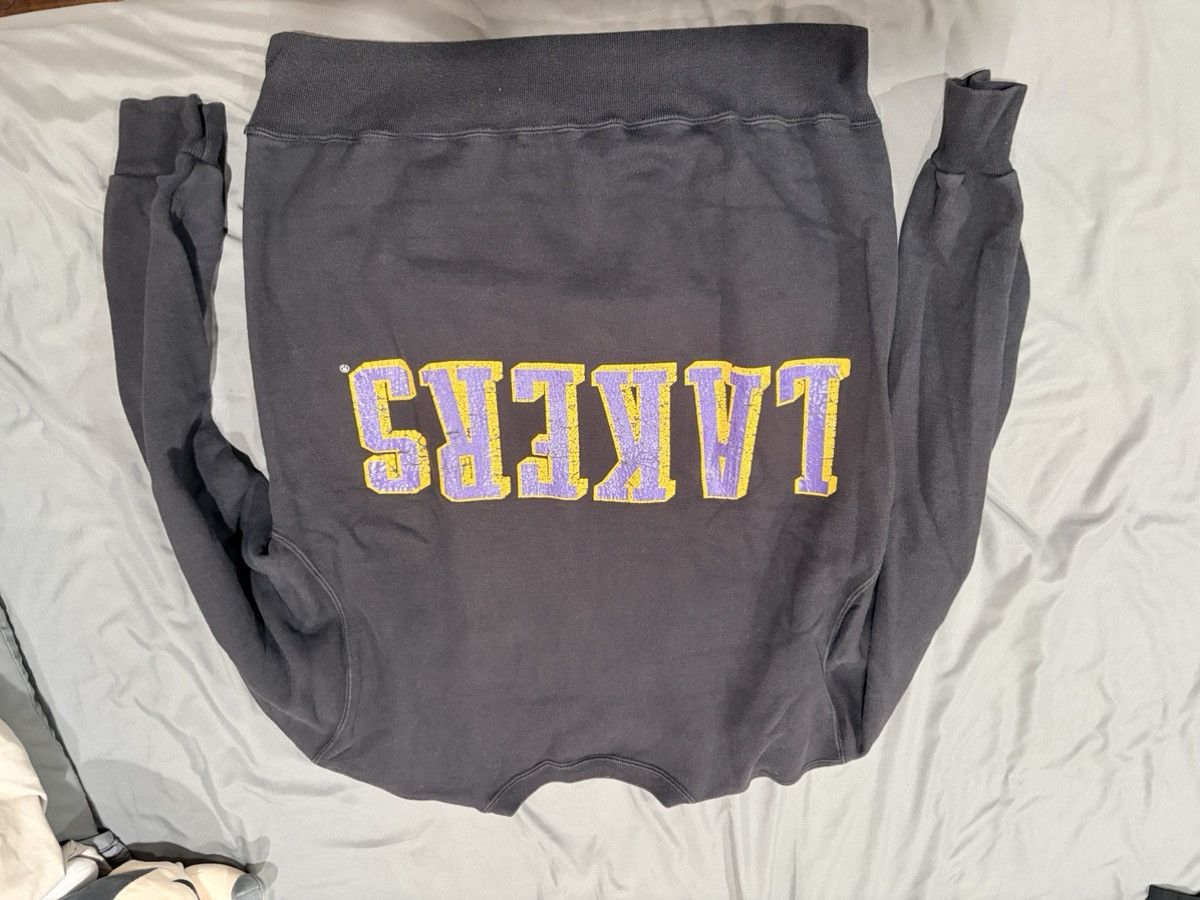 Champion Vintage Lakers Champion Sweatshirt XL Size US XL / EU 56 / 4 - 4 Thumbnail