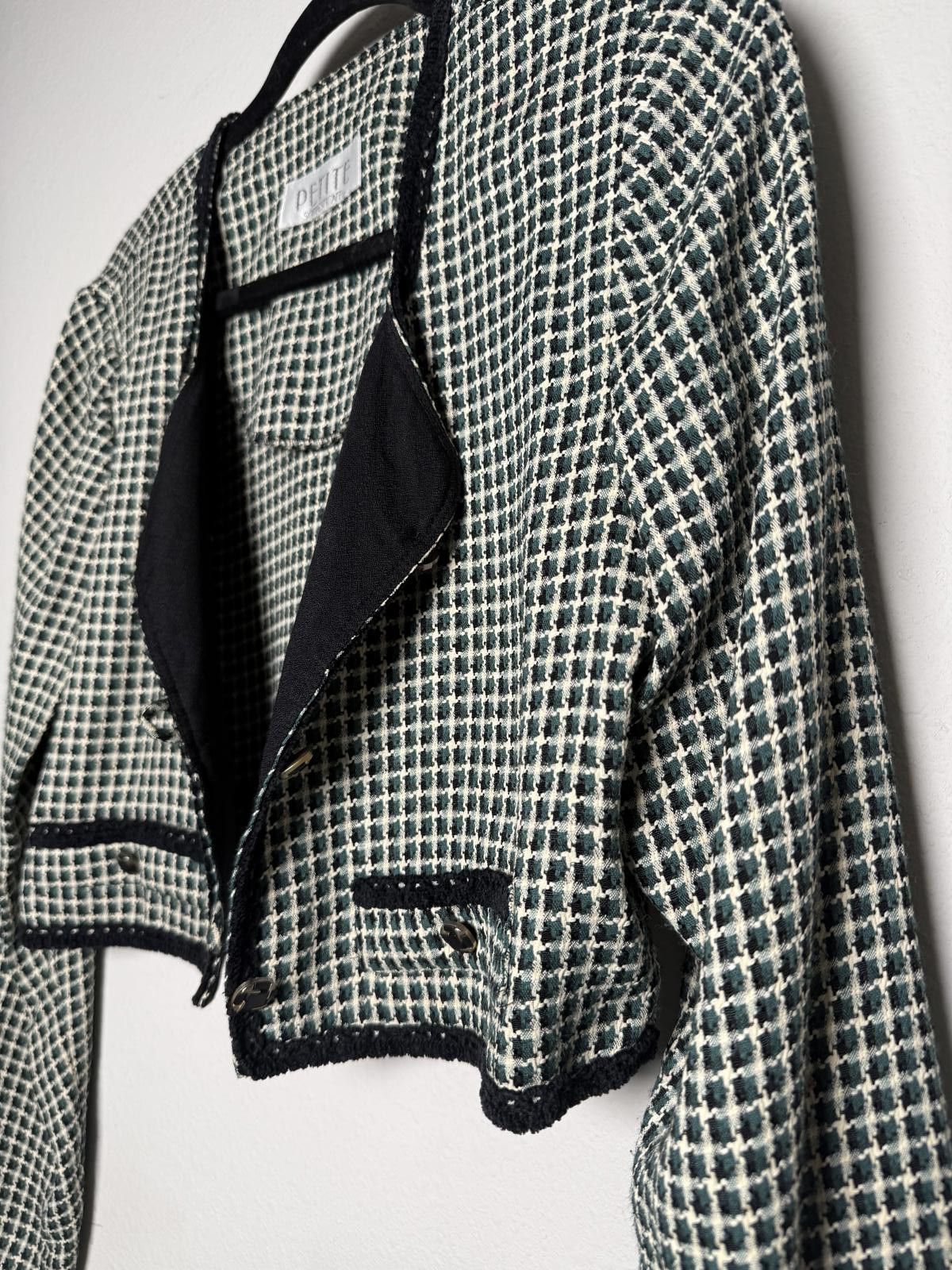 Zara VintageBlack and White Preppy Cropped Tweed Jacket Size M / US 6-8 / IT 42-44 - 2 Thumbnail