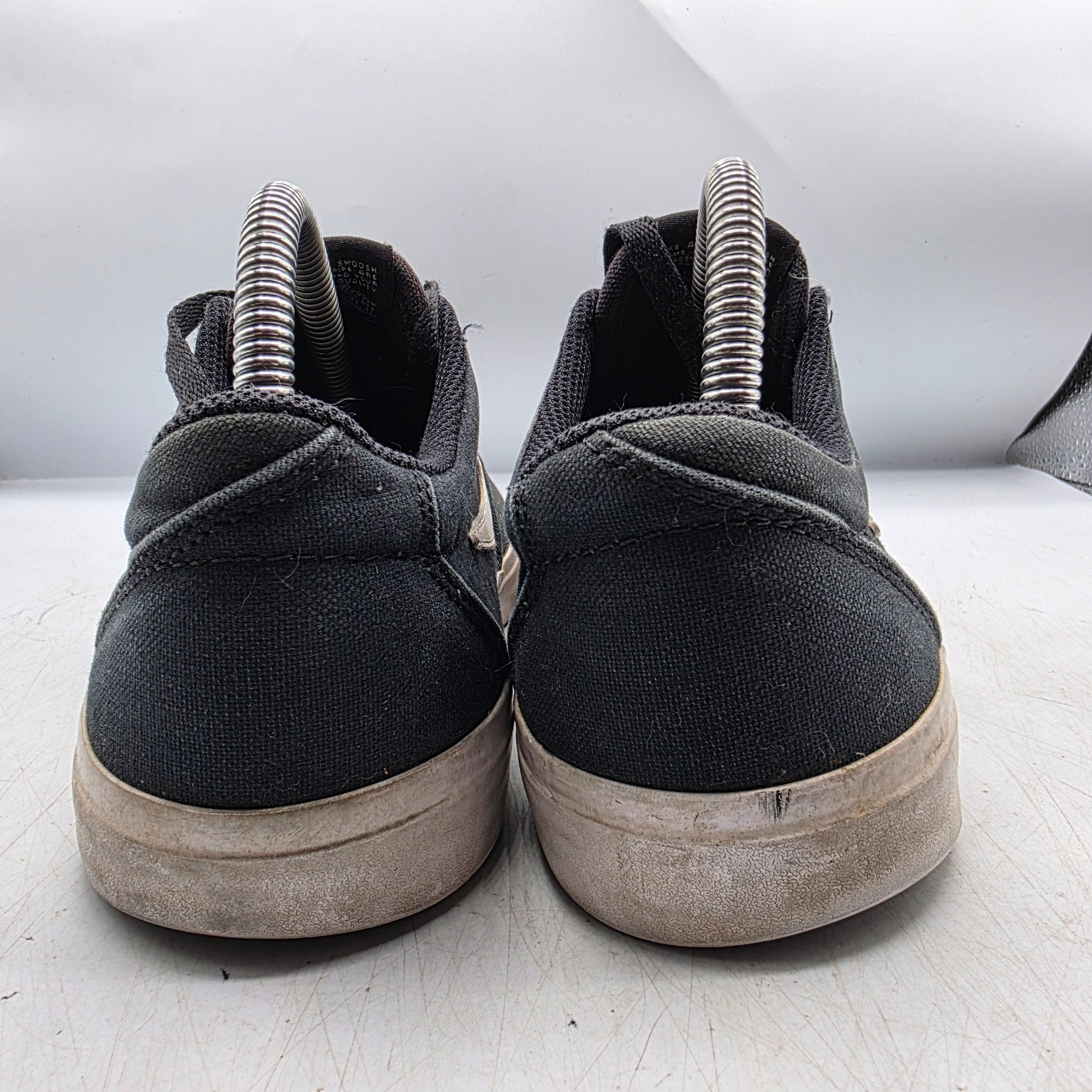 Nike Nike SB Charge Womens Size 9 Black White Sneaker Shoes Casua Size US 9 / EU 42 - 5 Thumbnail