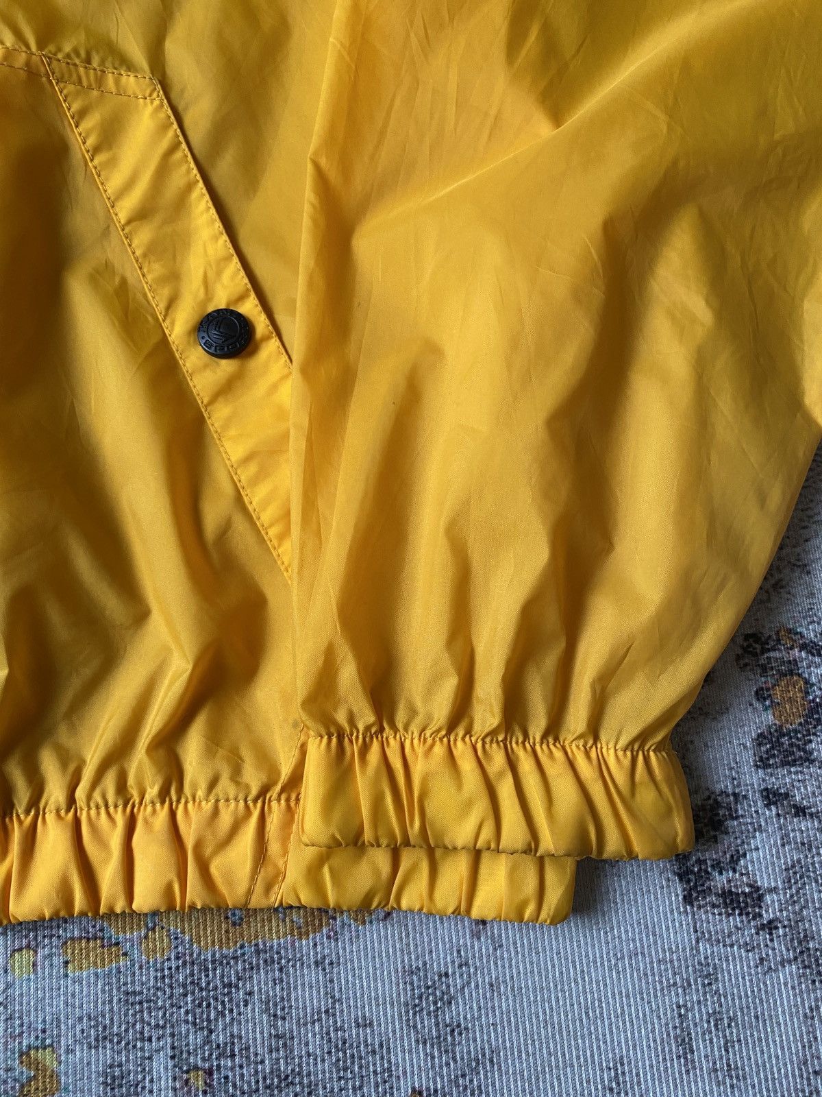Vintage Vintage 90’s Karl Kani Big Logo Back Hit Windbreaker Jacket Size US XL / EU 56 / 4 - 10 Thumbnail