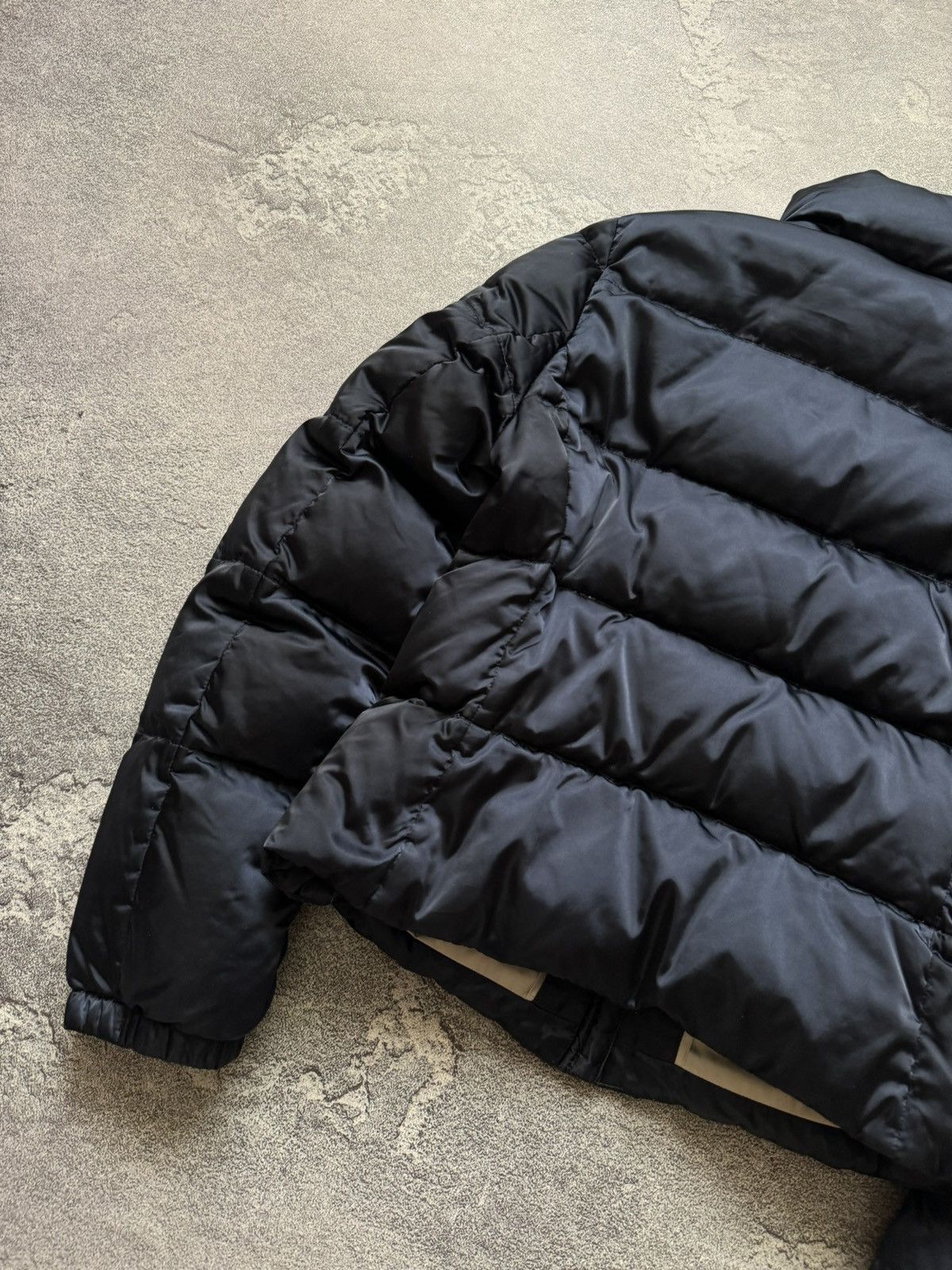 Prada Prada 42size down jacket bomber zip quilted puffer Size M / US 6-8 / IT 42-44 - 23 Thumbnail