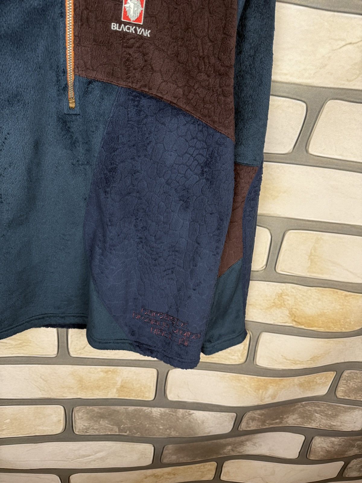 BLACKYAK Very rare black yak hoodie sweater sweatshirt Size M / US 6-8 / IT 42-44 - 5 Thumbnail