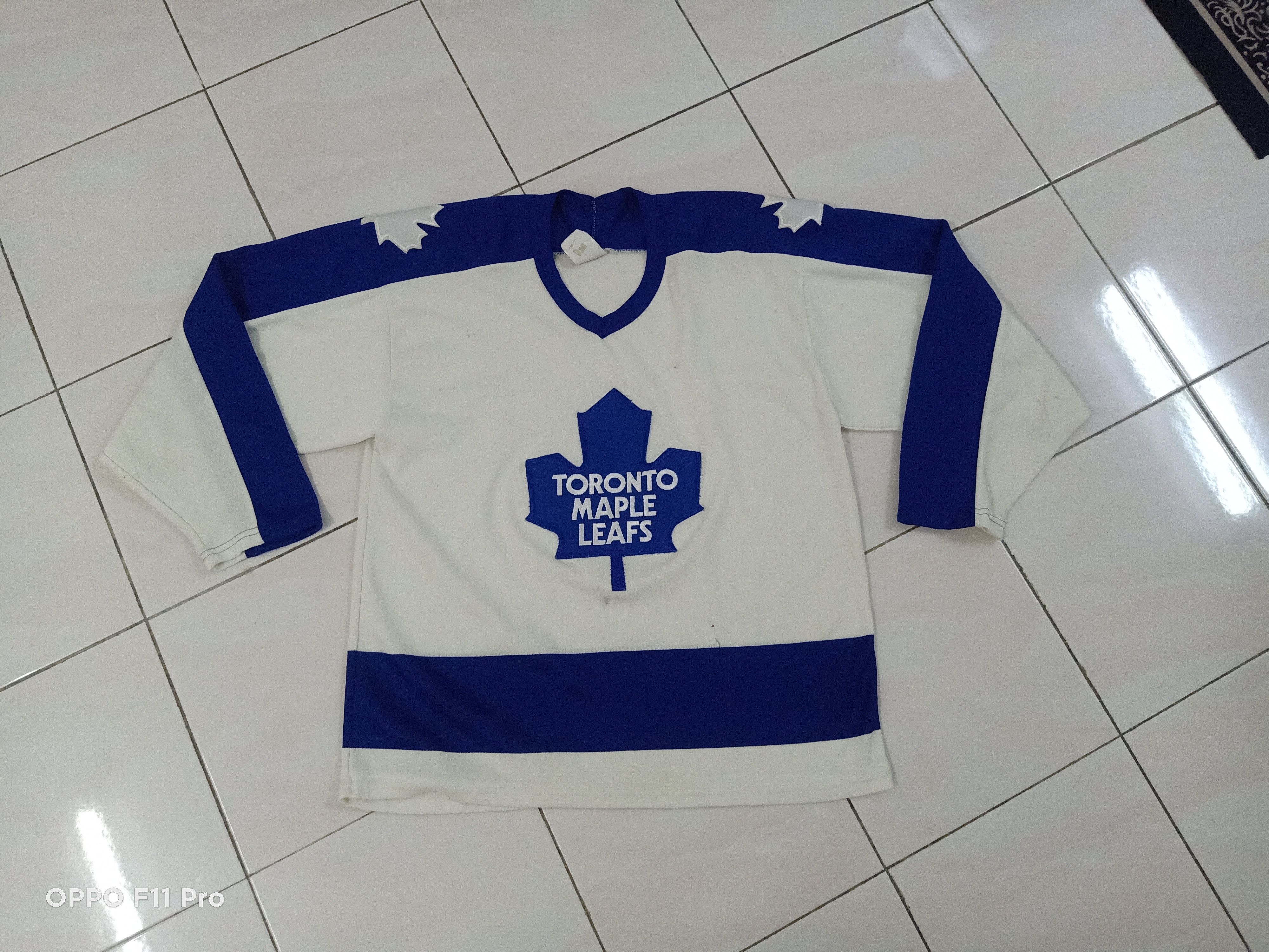 Hockey Skateboards Authentic CCM Late 80s Toronto Maple Leaf Size US L / EU 52-54 / 3 - 1 Thumbnail