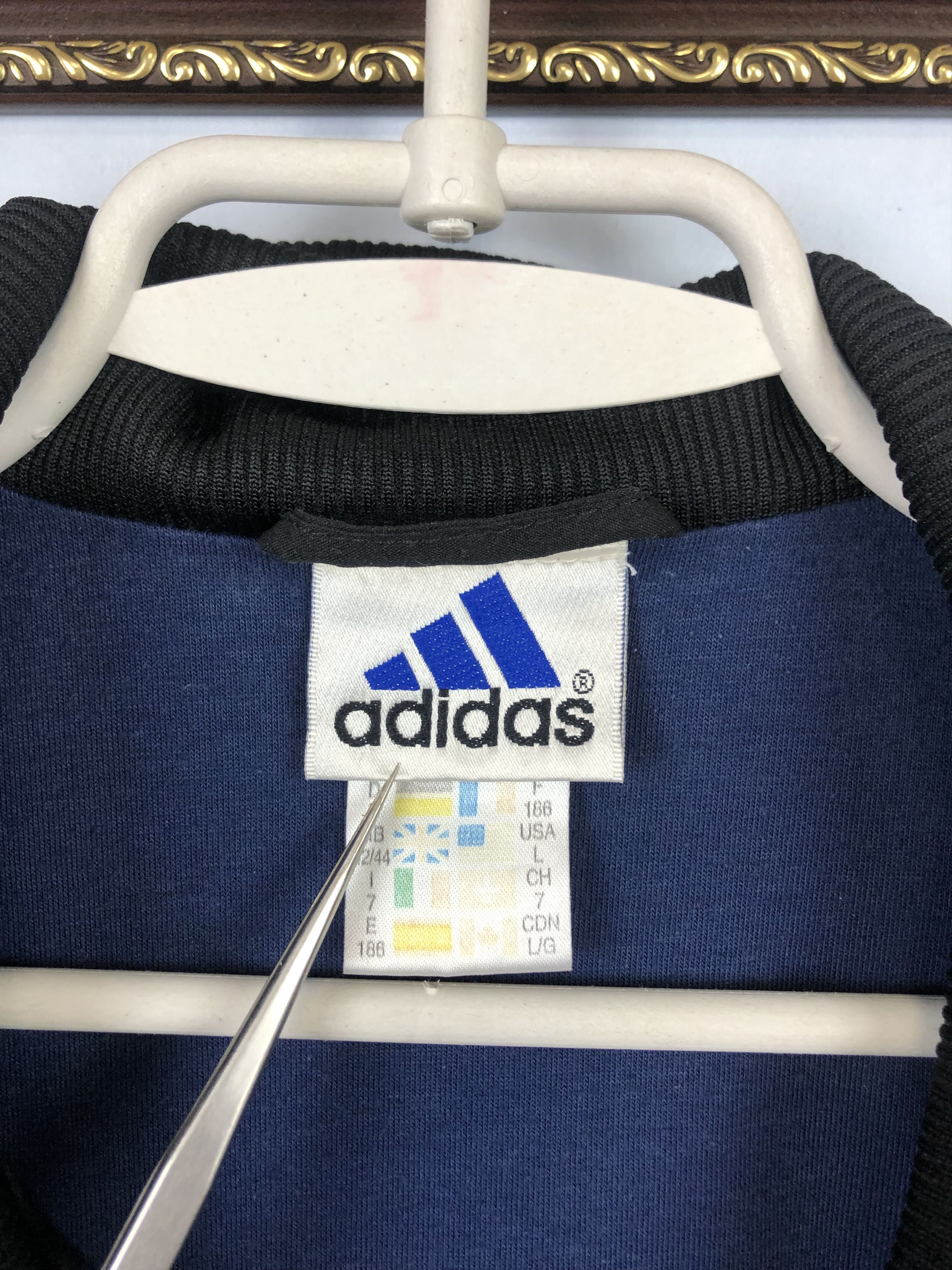 Adidas × Vintage Vintage Adidas Sweatshirt Big Logo Jacket Rare Hype Size US L / EU 52-54 / 3 - 7 Thumbnail