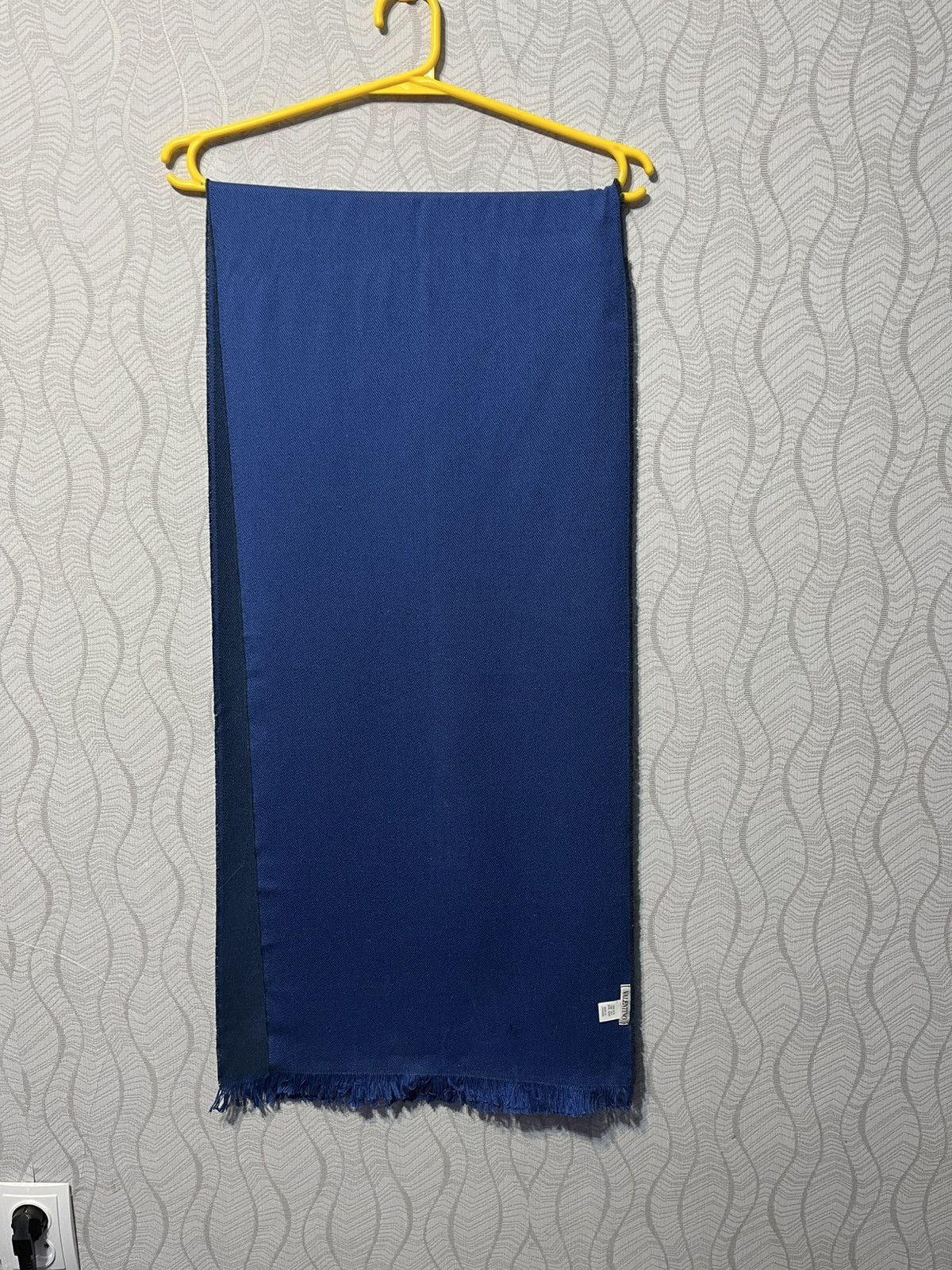 Valentino Authentic Valentino Luxury Blue Silk Scarf 180x40 cm Size ONE SIZE - 5 Thumbnail