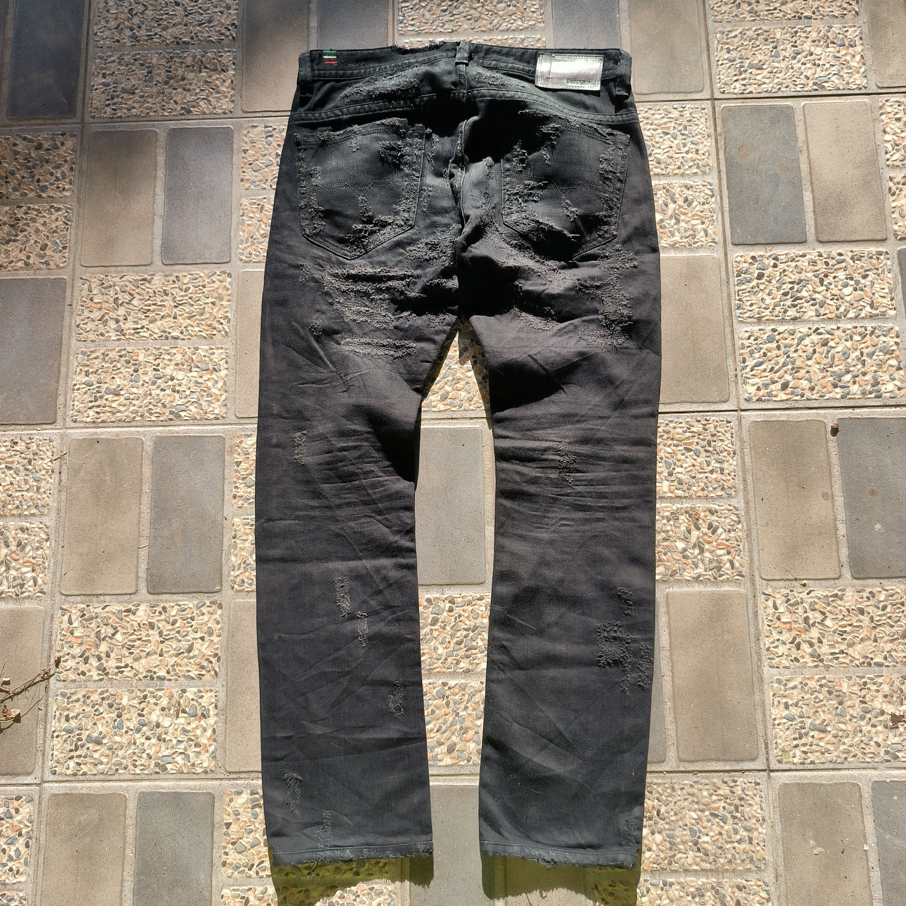Diesel Archive Diesel Distressed Undercover Style Jeans Size US 30 / EU 46 - 11 Thumbnail