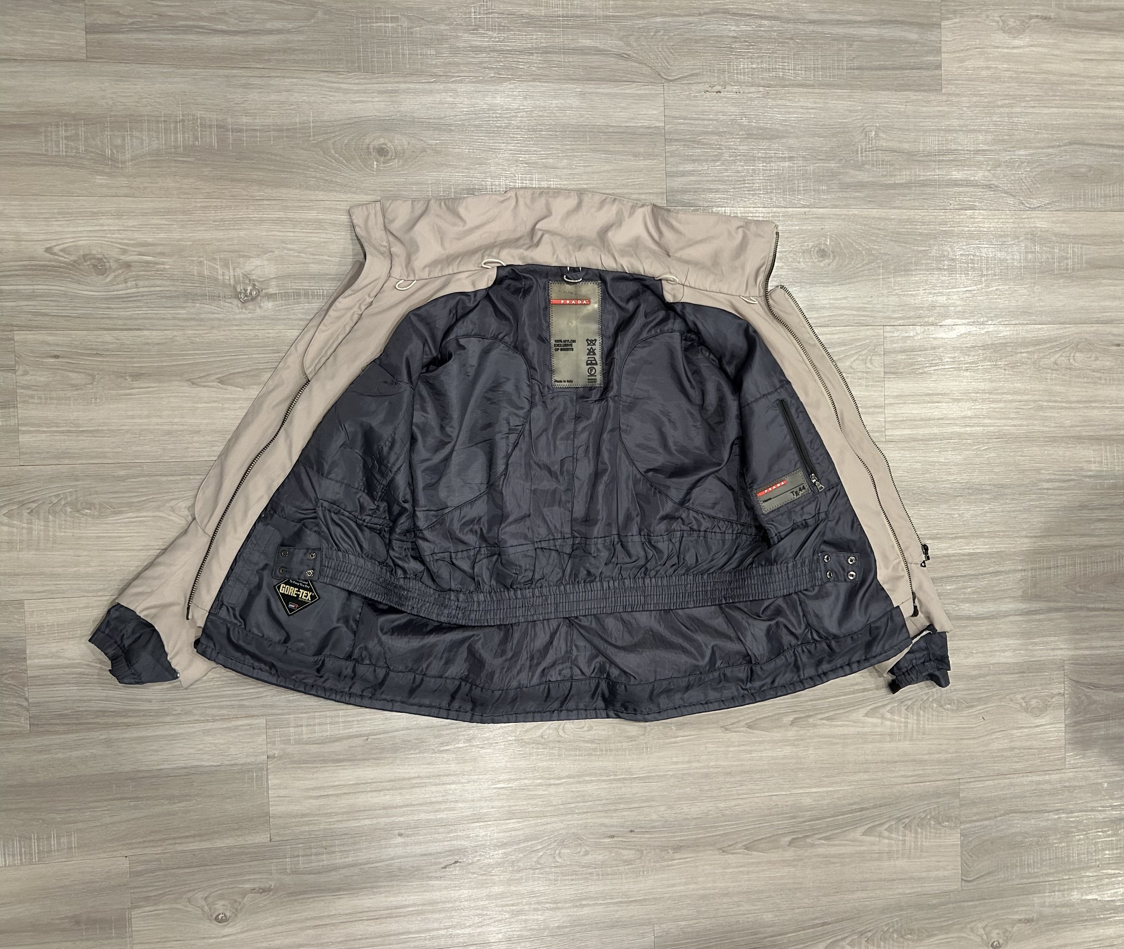 Prada Prada Sport Linea Rossa Insulated GORE-TEX Technical Jacket Size US L / EU 52-54 / 3 - 1 Thumbnail