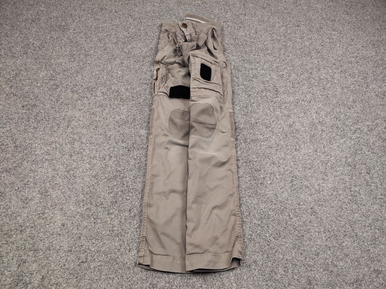 Aeronautica Militare Aeronautica Militare Vintage logo Cargo Zip Beige Pants Size US 30 / EU 46 - 2 Thumbnail