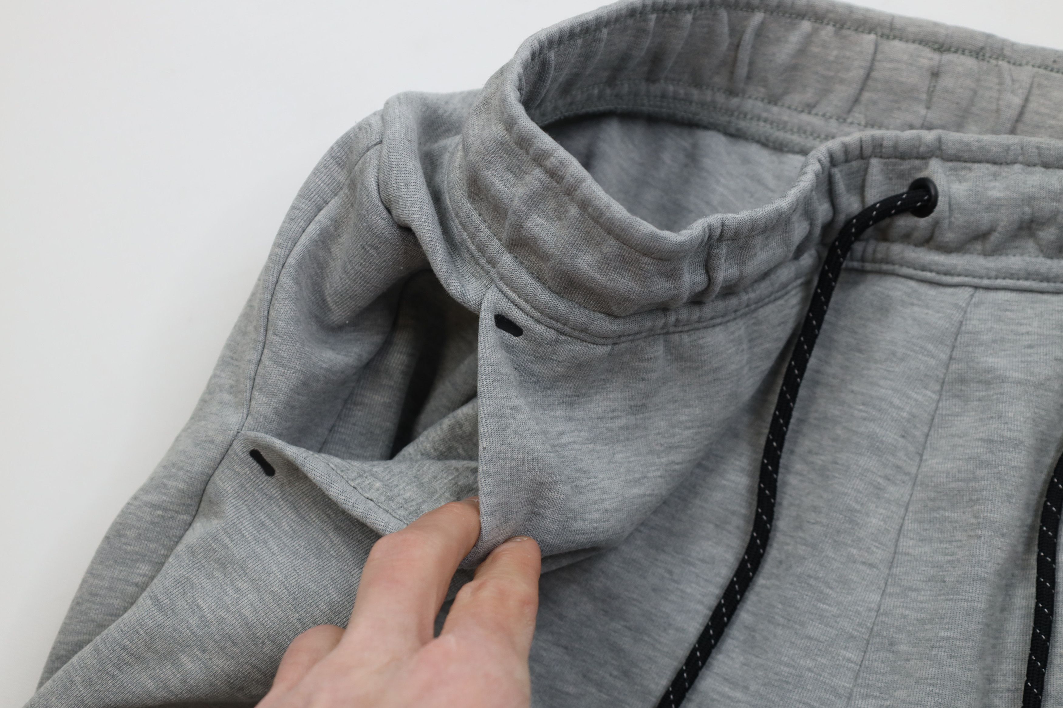 Nike Nike Tech Fleece Spell Out Above Knee Sweatpants Shorts Size US 30 / EU 46 - 6 Thumbnail