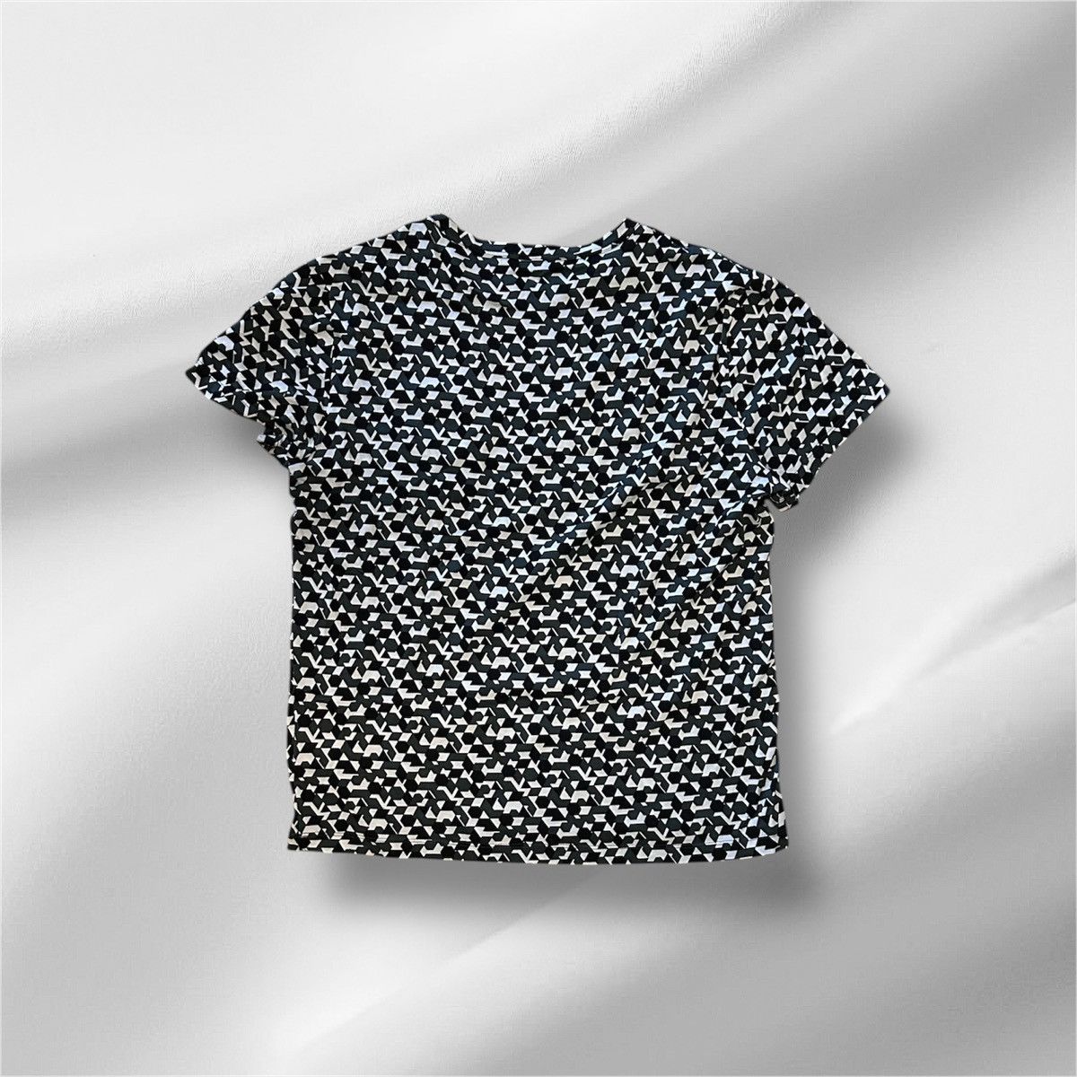 Moncler Moncler Camo Tee Size US S / EU 44-46 / 1 - 2 Thumbnail