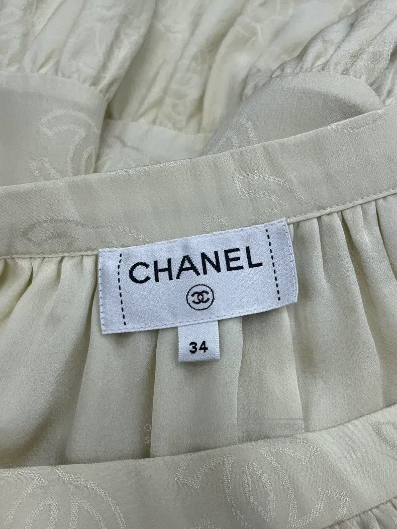 Chanel Chanel 23S light yellow full logo full double c silk skirt Size 42" / US 20 - 5 Thumbnail