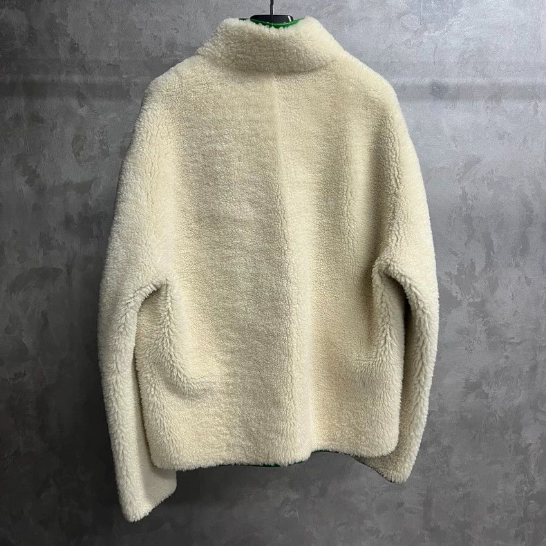 Louis Vuitton Louis Vuitton White and green color-block logo printed long Size US L / EU 52-54 / 3 - 5 Thumbnail