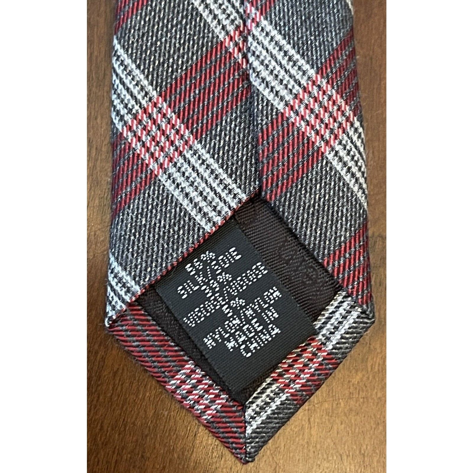 Calvin Klein Calvin Klein Red Gray 56% Silk 39% Viscose 5% Nylon China Size ONE SIZE - 7 Thumbnail