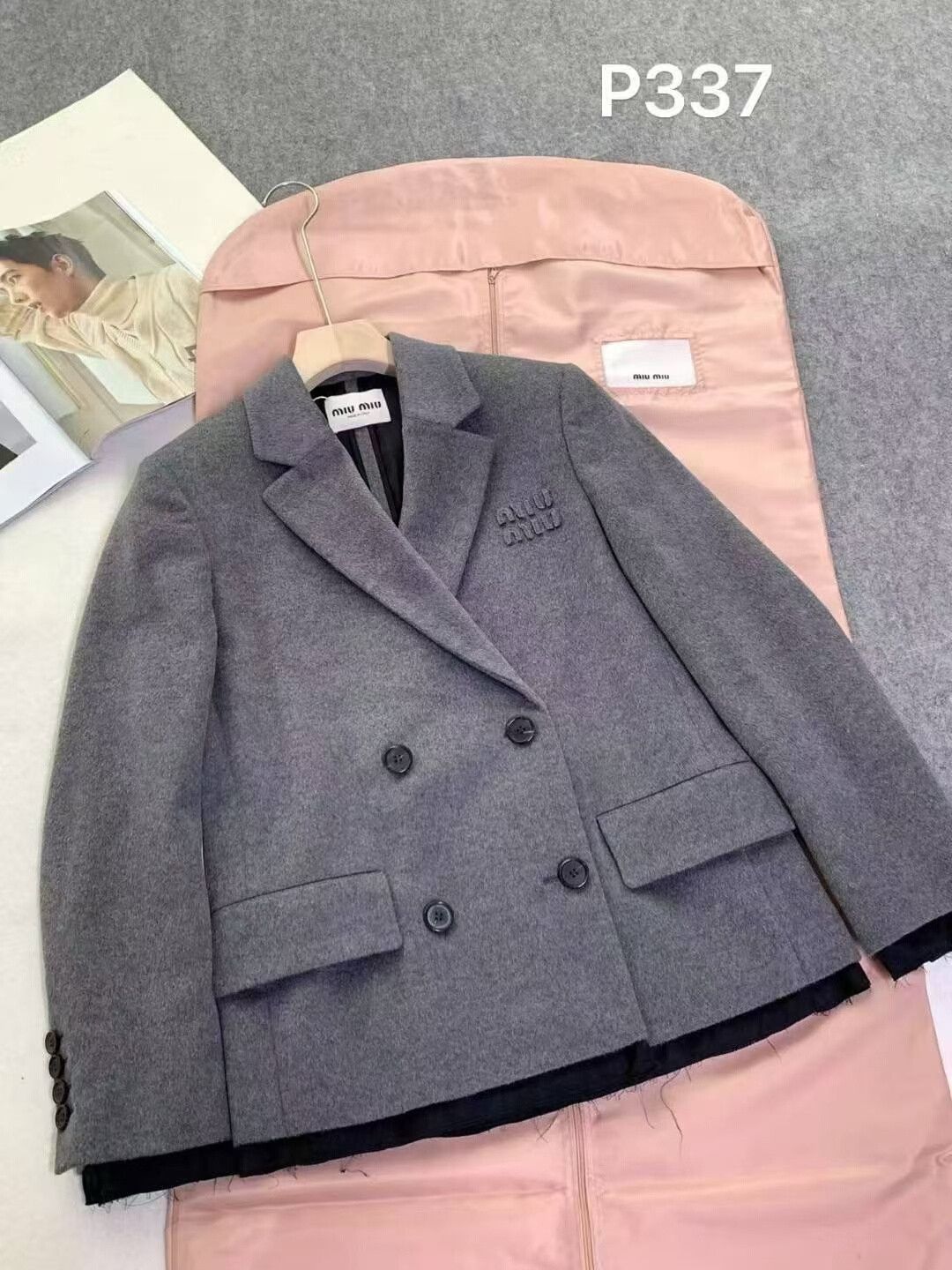Miu Miu Miu Miu Gray Cashmere Double-Breasted Coat Size XS / US 0-2 / IT 36-38 - 1 Thumbnail