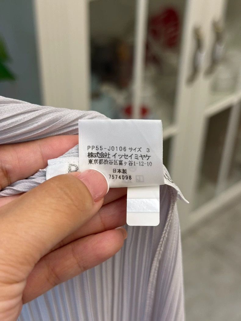 Issey Miyake Issey Miyake size:3 A light grey pleated cardigan Size XS / US 0-2 / IT 36-38 - 4 Thumbnail