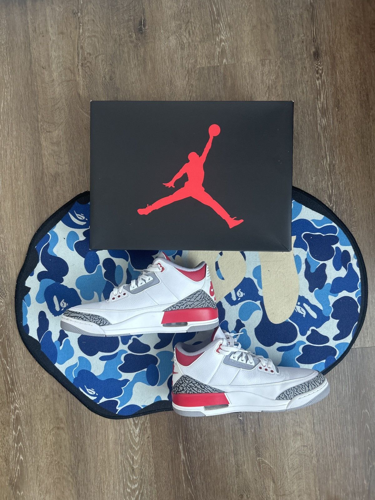 Jordan Brand Air Jordan 3 “Fire Red” Size 12.5 Size US 12.5 / EU 45-46 - 2 Thumbnail