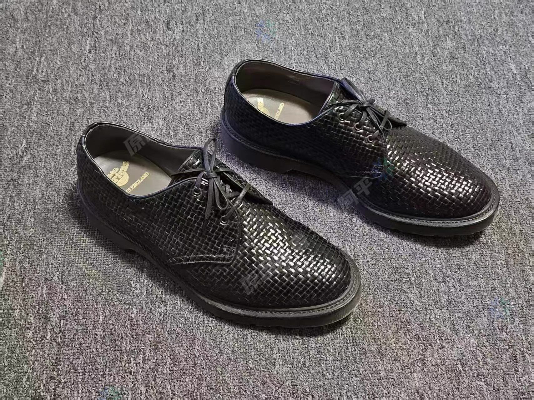 Dr. Martens Dr. Martens 1461 Made in England Q4 Size US 10 / EU 43 - 2 Thumbnail