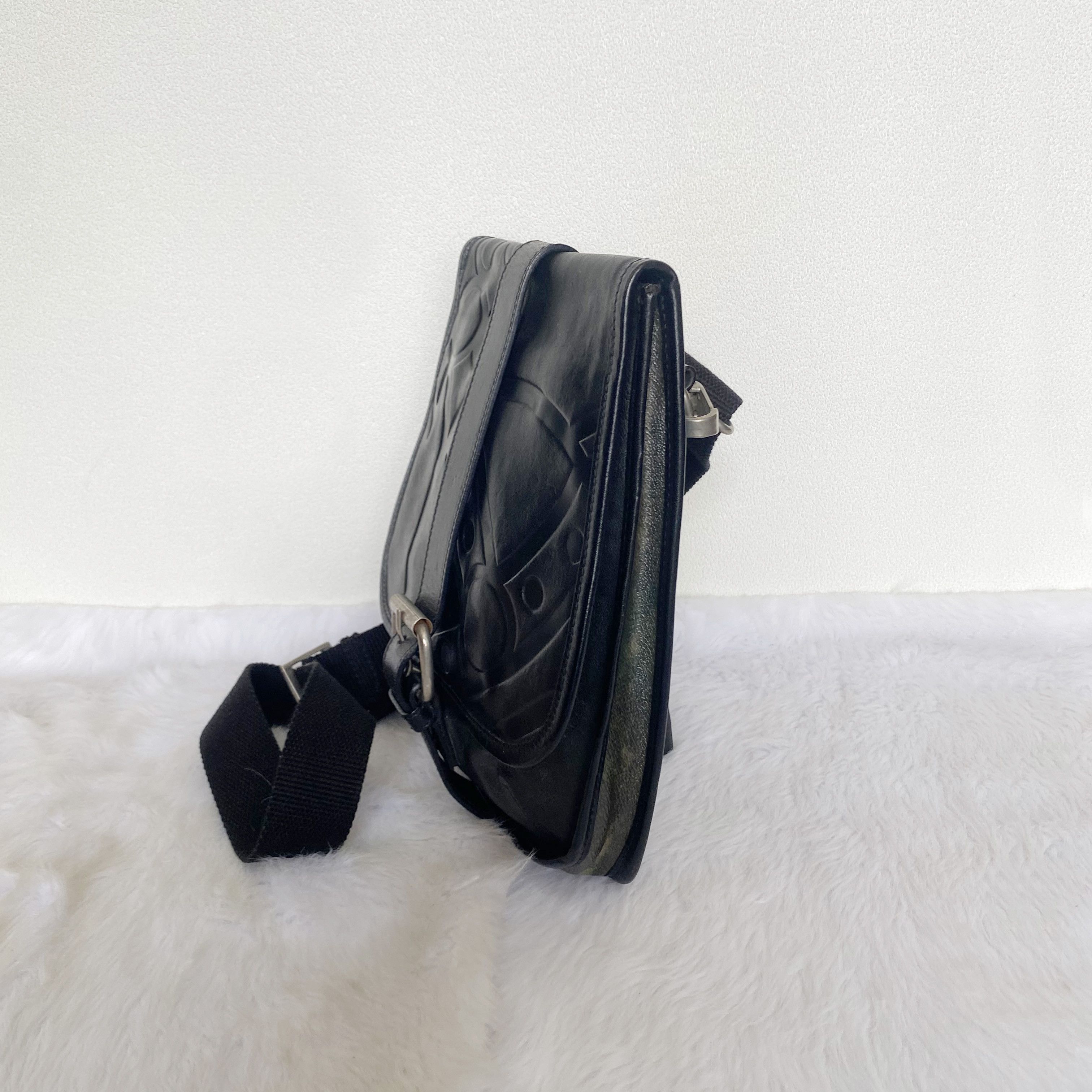 Vivienne Westwood Sacoche Black Orb Logo Embossed Leather Crossbody Bag Size ONE SIZE - 3 Thumbnail