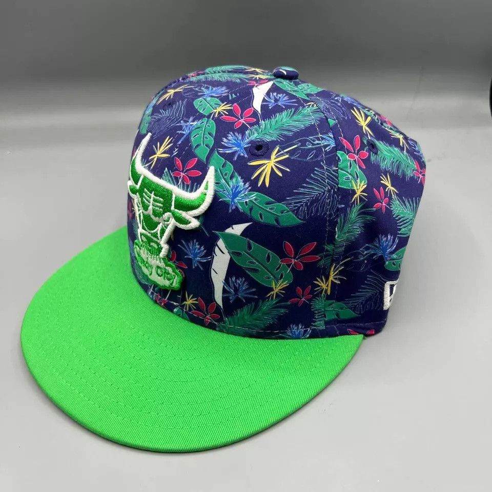 New Era Chicago Bulls Windy City Hat Men M-L Hawaiian StrapBack Cap Size ONE SIZE - 2 Thumbnail