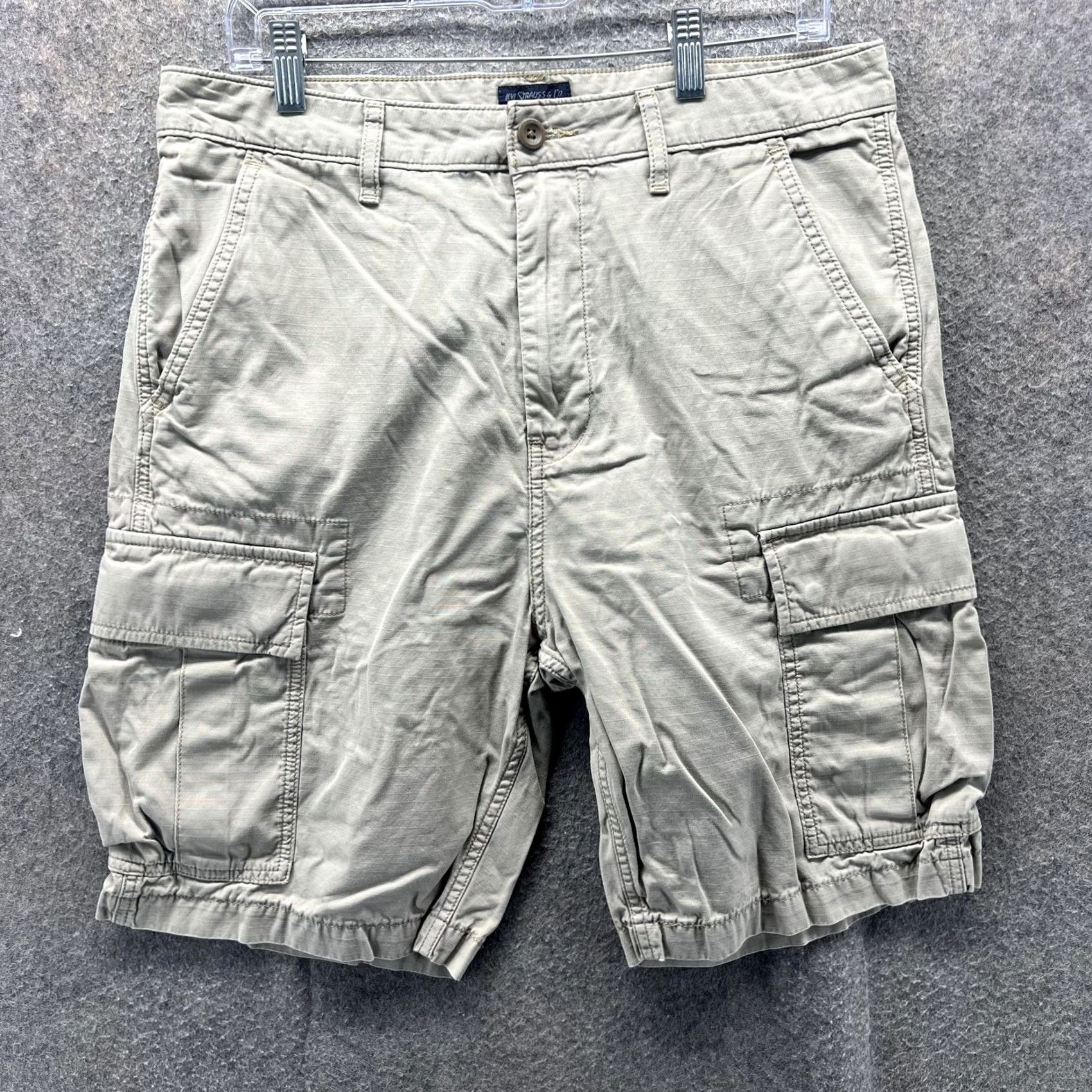 Levi's VINTAGE Levis Cargo Shorts Mens 32 Khaki WaterLess Ripstop Utility Multi Pocket Size US 32 / EU 48 - 2 Thumbnail
