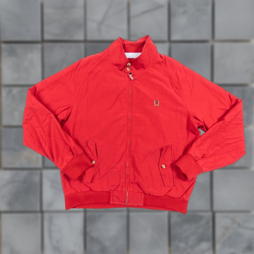 Tommy Hilfiger VINTAGE Tommy Hilfiger Jacket Adult Large Red Full Zip Bomber Outdoor Preppy Mens Size US L / EU 52-54 / 3 - 1 Thumbnail