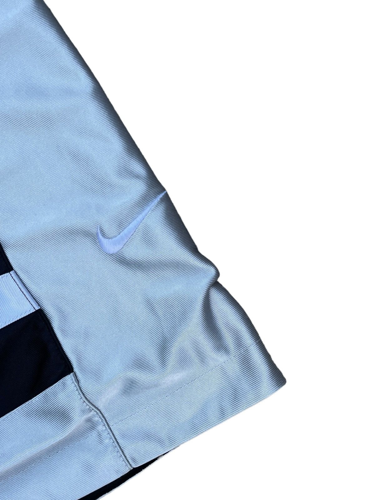 Nike Vintage 2000s Nike NBA Basketball Y2K Shorts Size US 36 / EU 52 - 3 Thumbnail