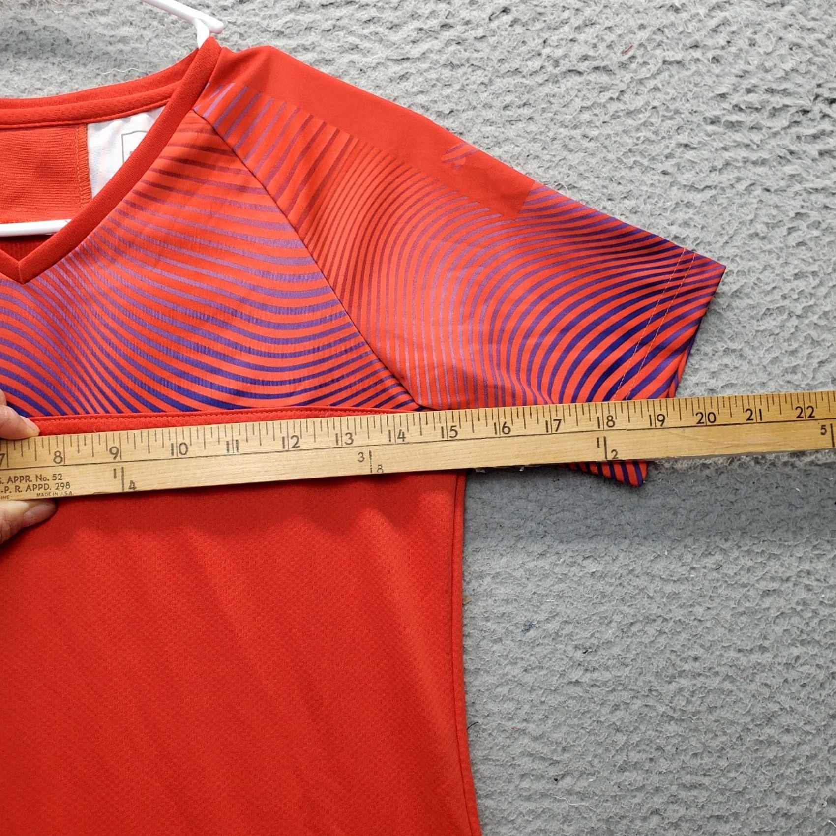 Puma PUMA Cup Jersey Womens XS Red DryCell Short Sleeve V Neck Spelout Logo Pullover Size XS / US 0-2 / IT 36-38 - 4 Thumbnail
