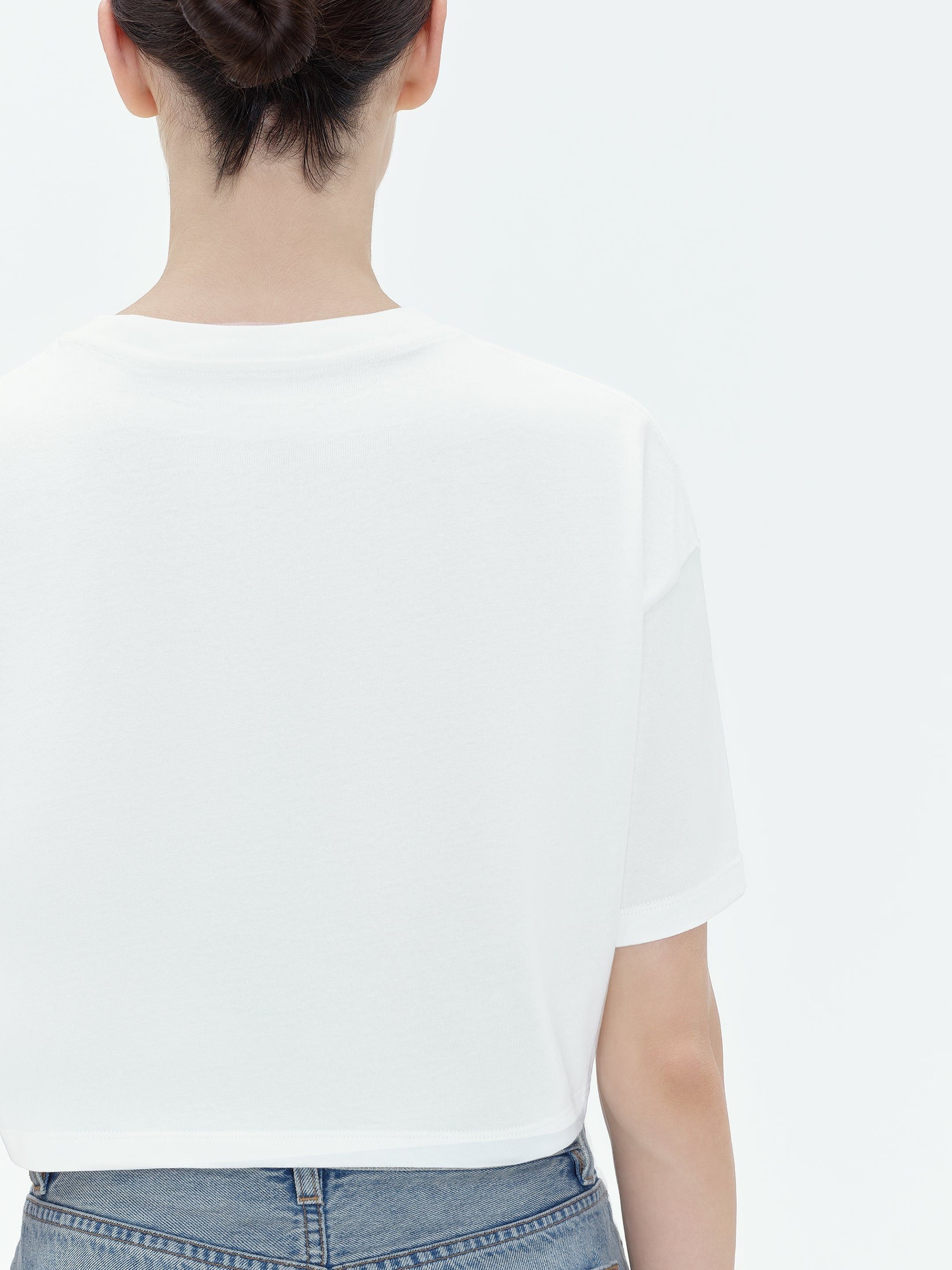 Amiri oc11z0325 Arts District Cropped T-Shirt in White Size M / US 6-8 / IT 42-44 - 7 Thumbnail