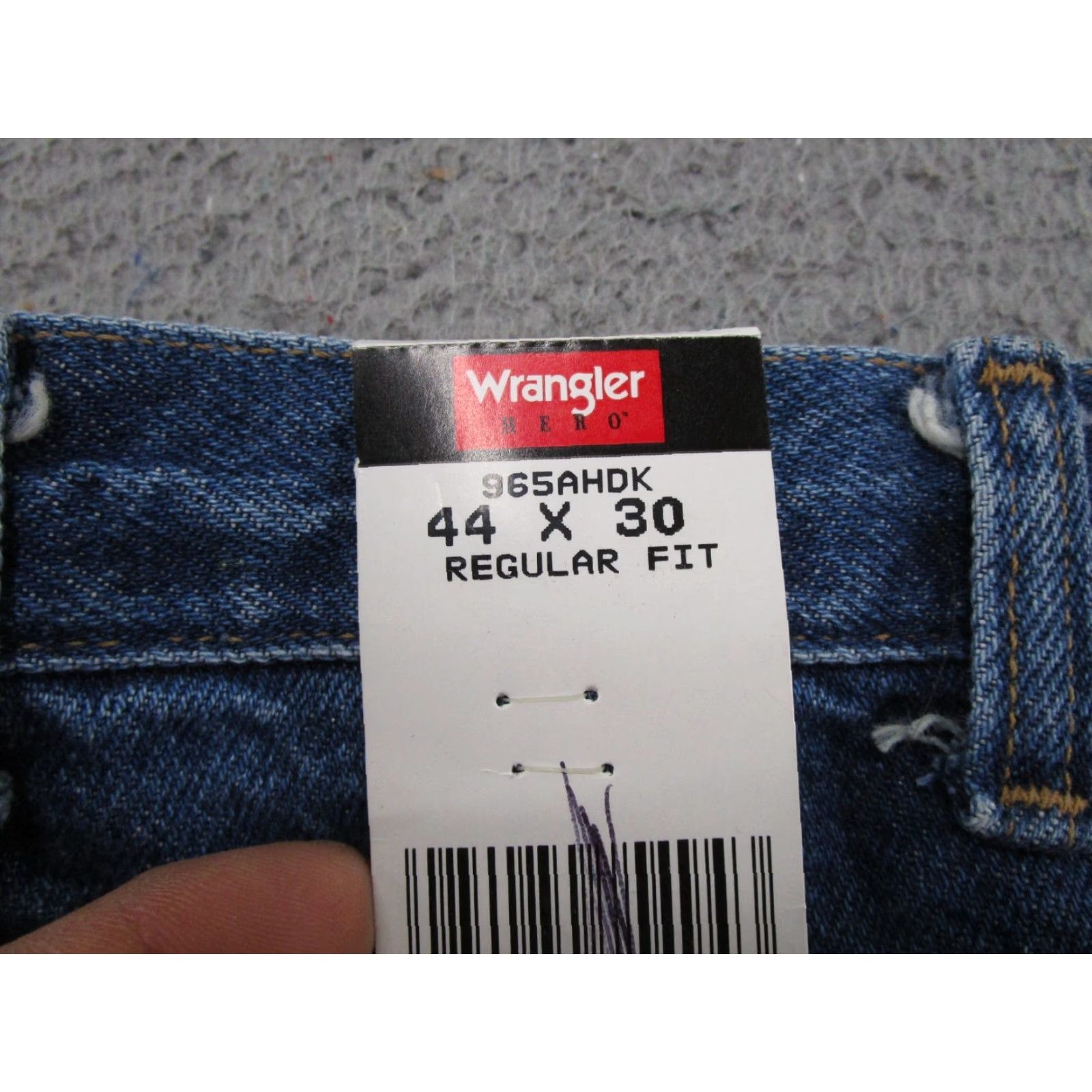 Wrangler VINTAGE Wrangler Jeans 44x30 USA 80s Band Biker Cars City College Cowboy Grunge Hip Hop Leather Logo 5-Pocket Straight Fit Medium Blue Size US 44 / EU 60 - 3 Thumbnail