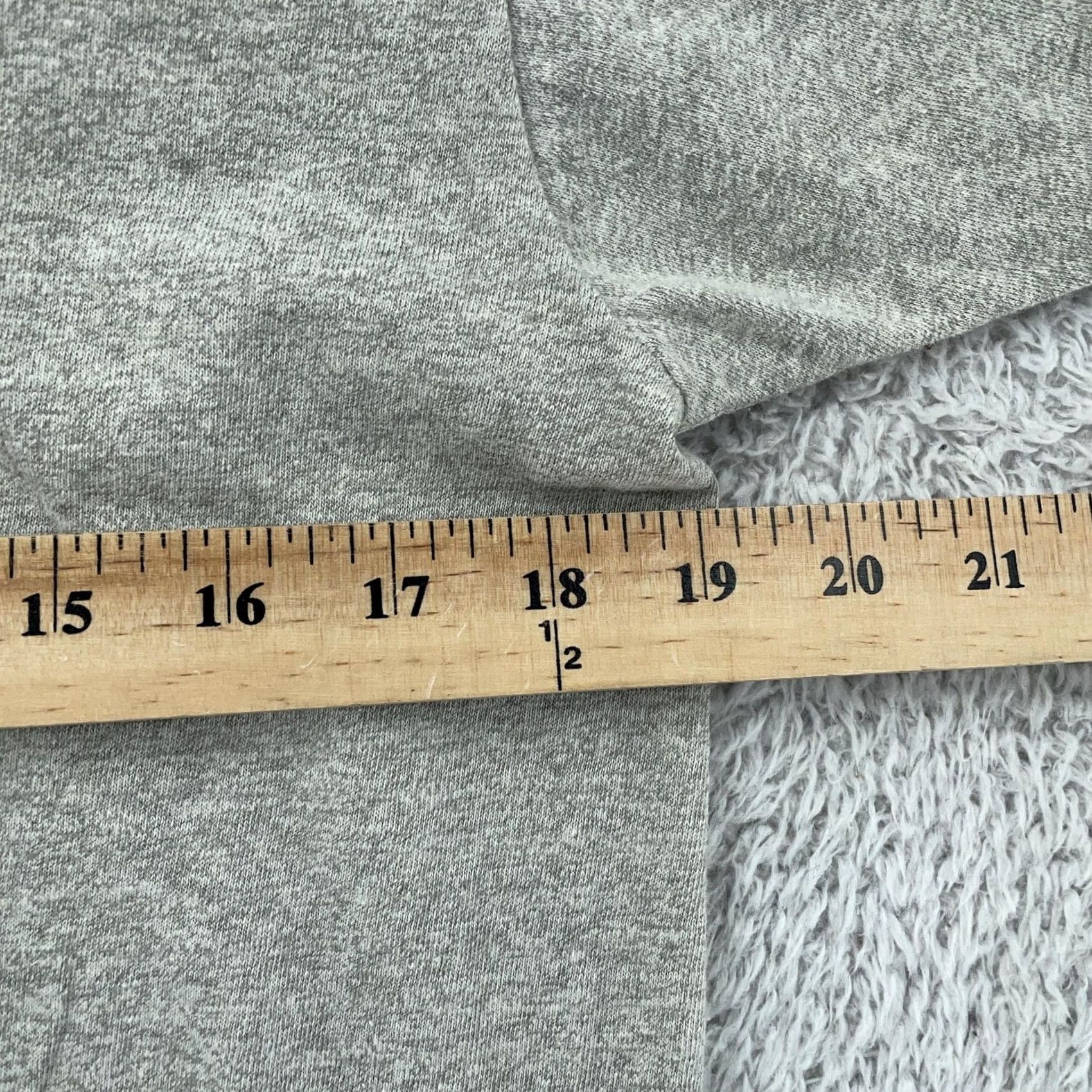 Vintage VINTAGE Screen Stars T-Shirt Crew Neck 80s Graphic Print Short Sleeve Gray Mens S Crop Fit New York Heather Gray 80s Size US S / EU 44-46 / 1 - 5 Thumbnail