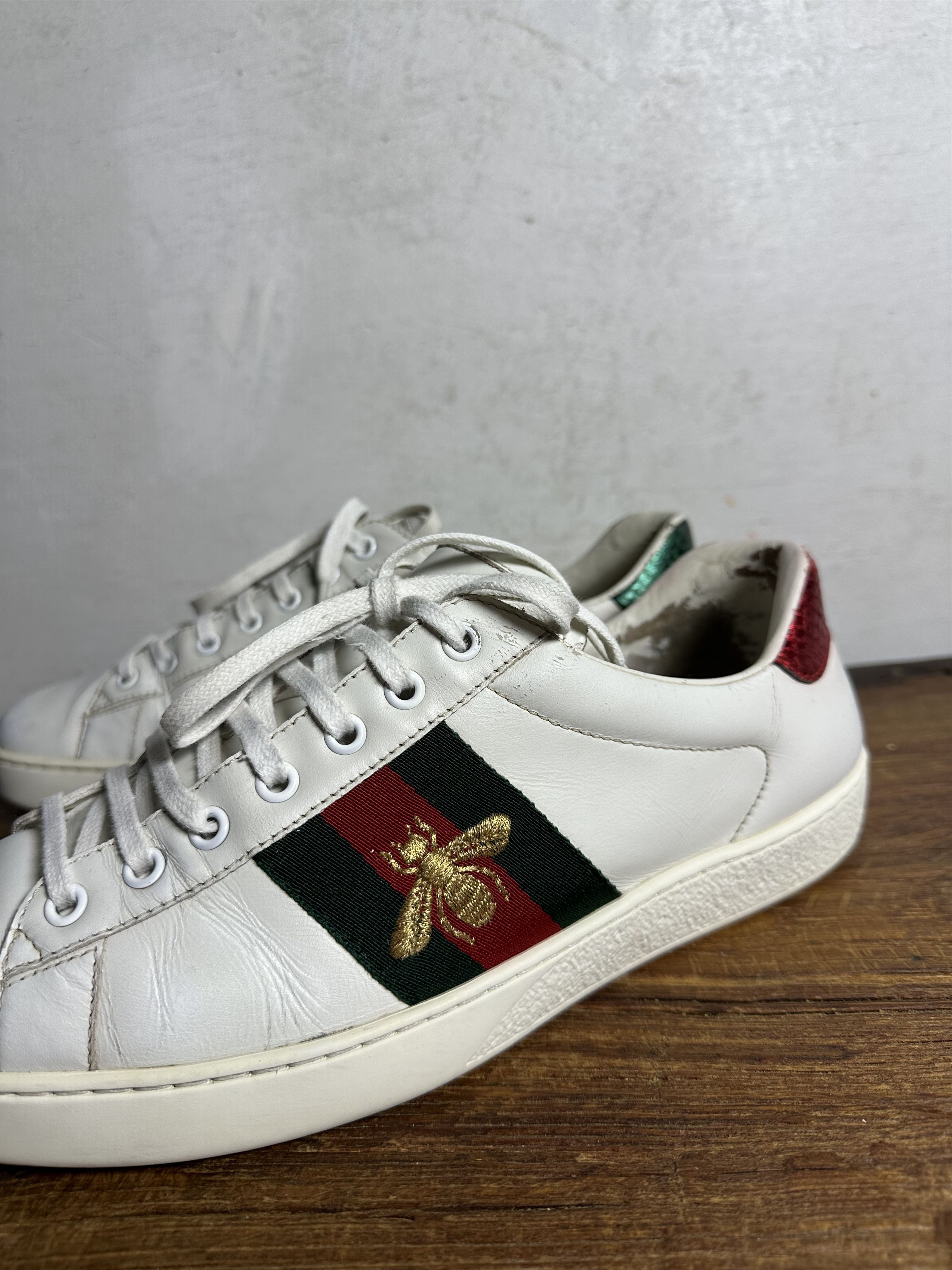 Gucci Gucci Ace Embroidered Bees Leather Sneaker White Navy Size US 9 / EU 42 - 4 Thumbnail