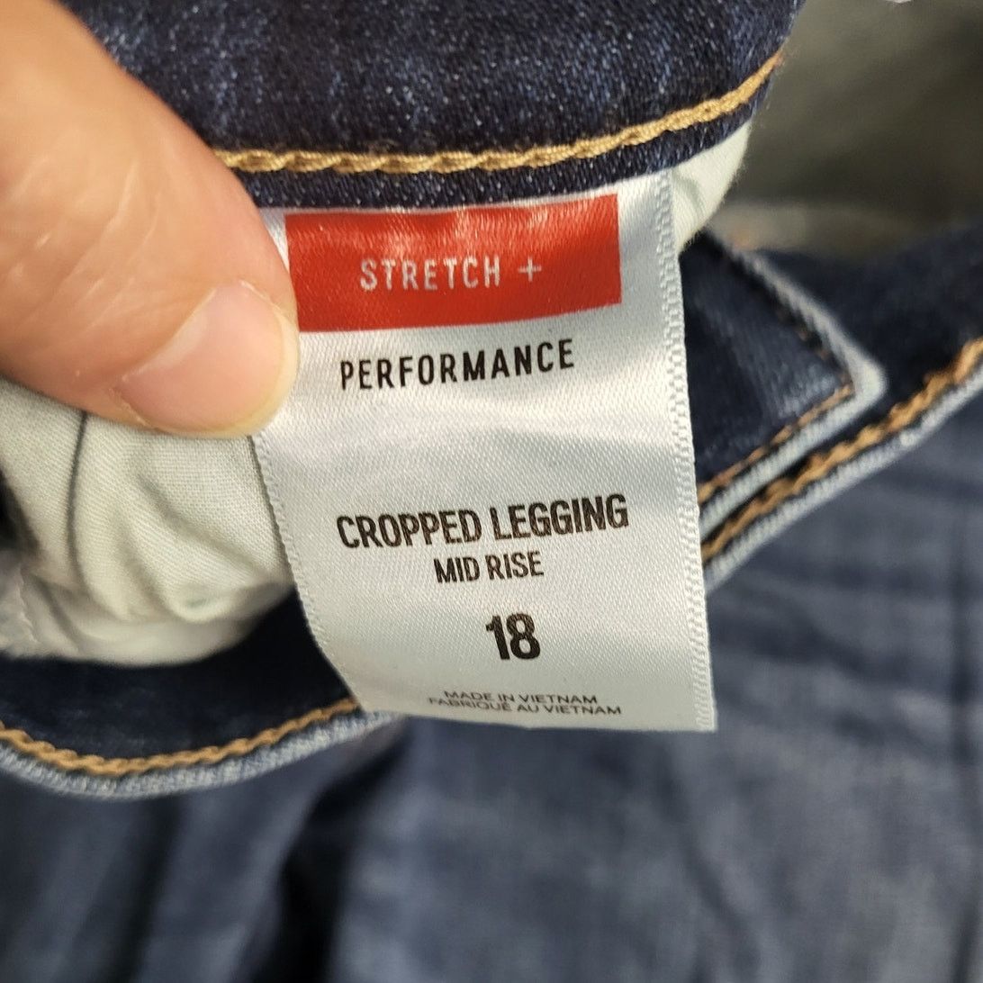 Express Express Stretch Perform. Dark Wash Crop Legging Mid Rise -18 Size 40" / US 18 - 3 Thumbnail