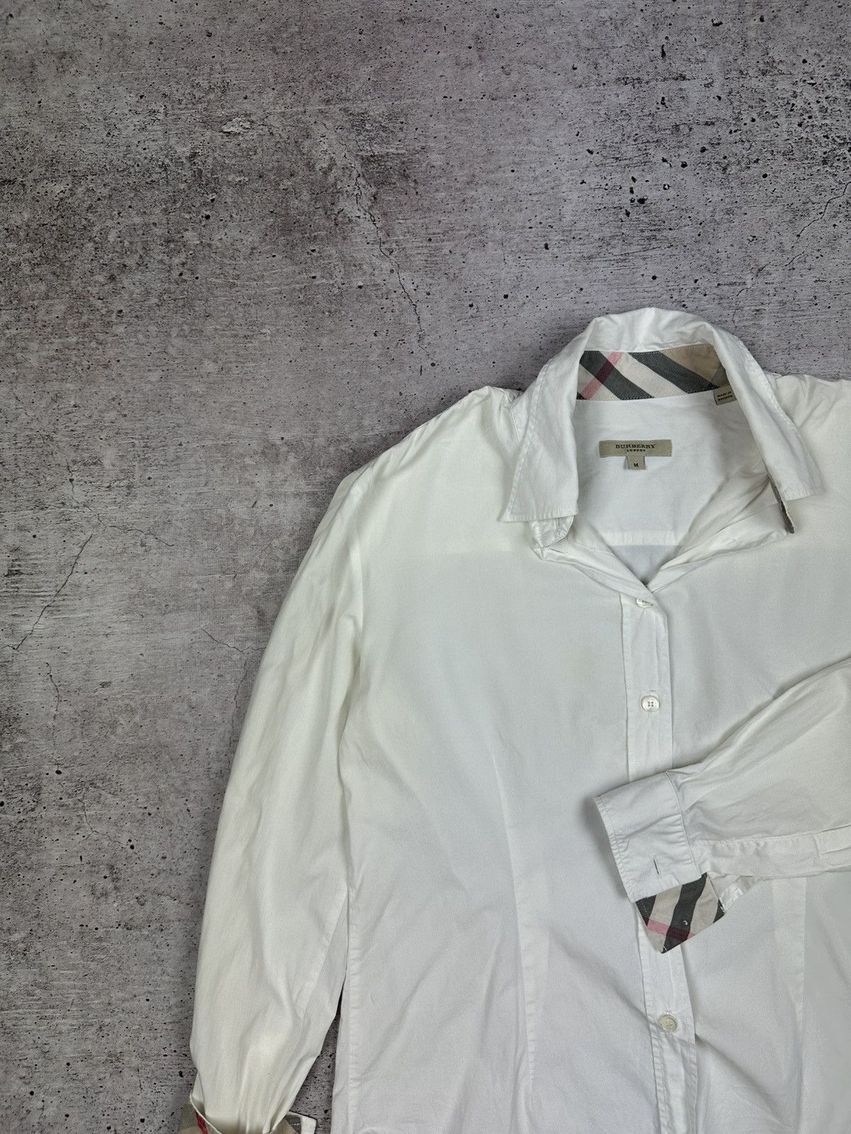 Burberry Women's Burberry Vintage Nova Check Sleeves Button Up Shirt Size M / US 6-8 / IT 42-44 - 5 Thumbnail
