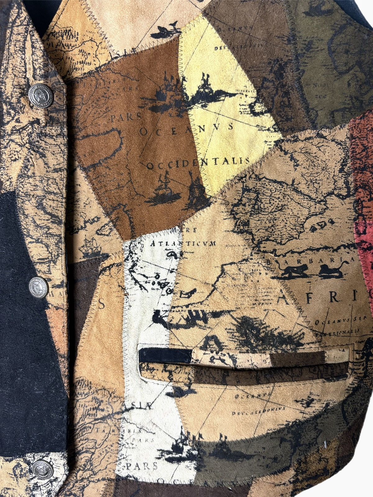 Japanese Brand Vintage Sonika Leather Patchwork Vest Size US M / EU 48-50 / 2 - 3 Thumbnail