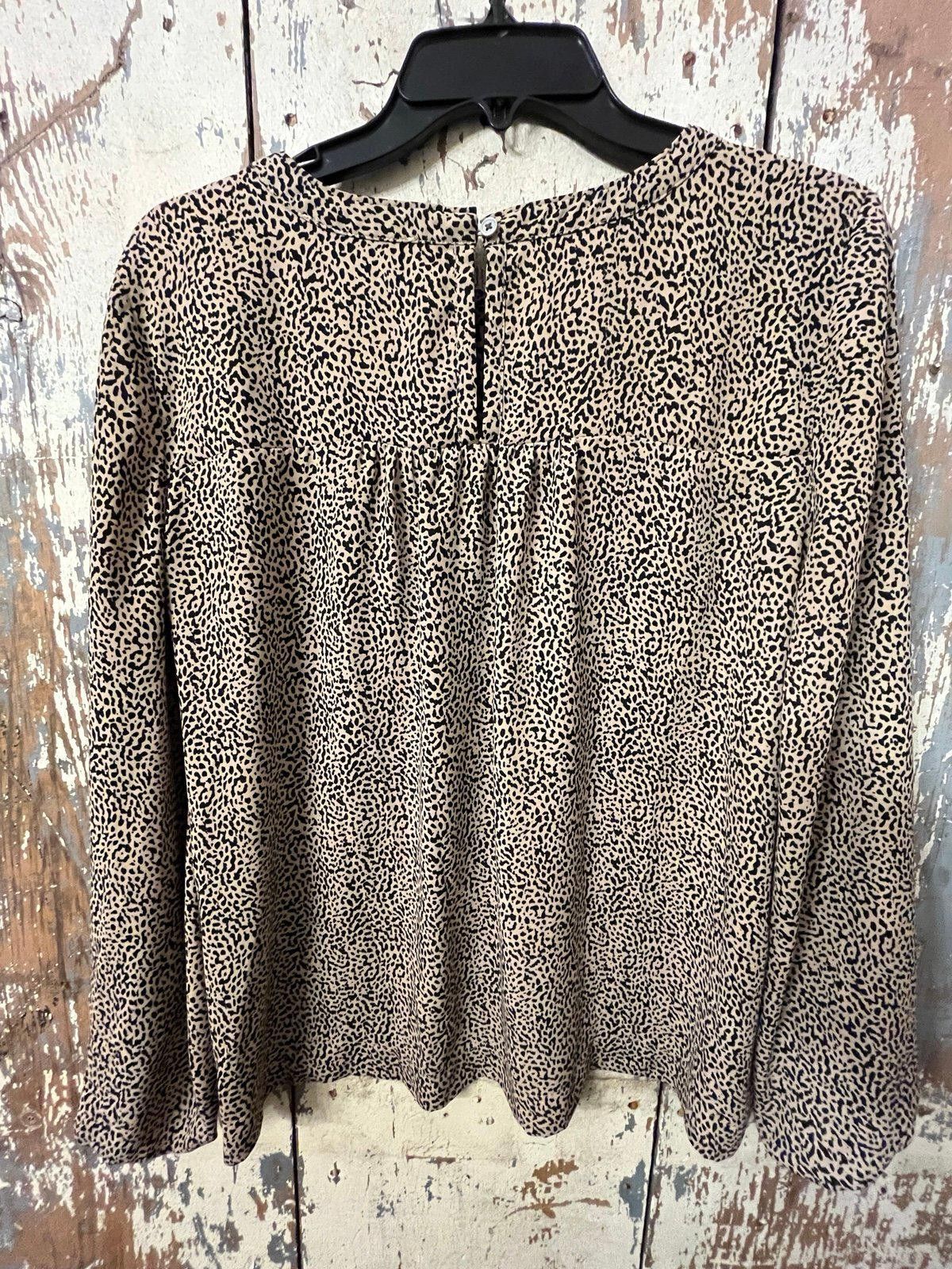 Designer Lot of three women’s blouses size Medium, business casual Size M / US 6-8 / IT 42-44 - 3 Thumbnail