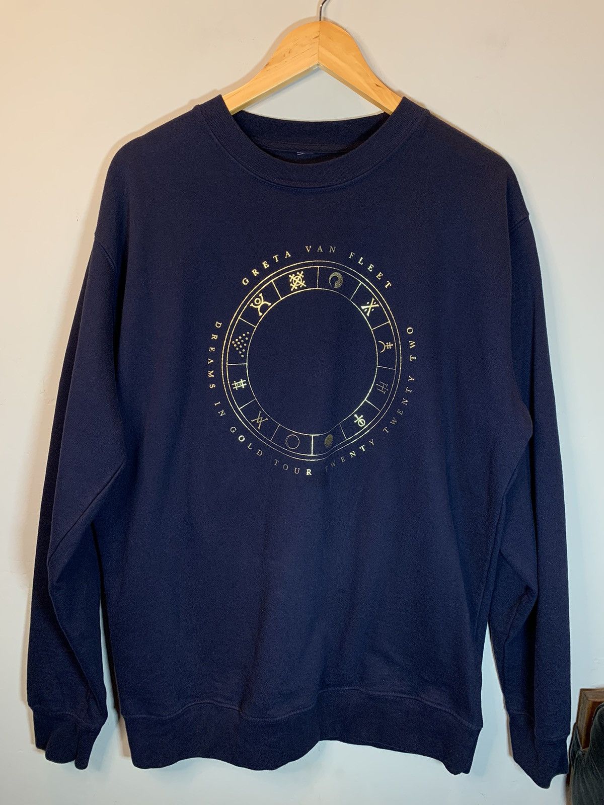Band Tees *RARE* Greta Van Fleet Dreams In Gold Tour 2022 Sweatshirt Size US XL / EU 56 / 4 - 1 Thumbnail