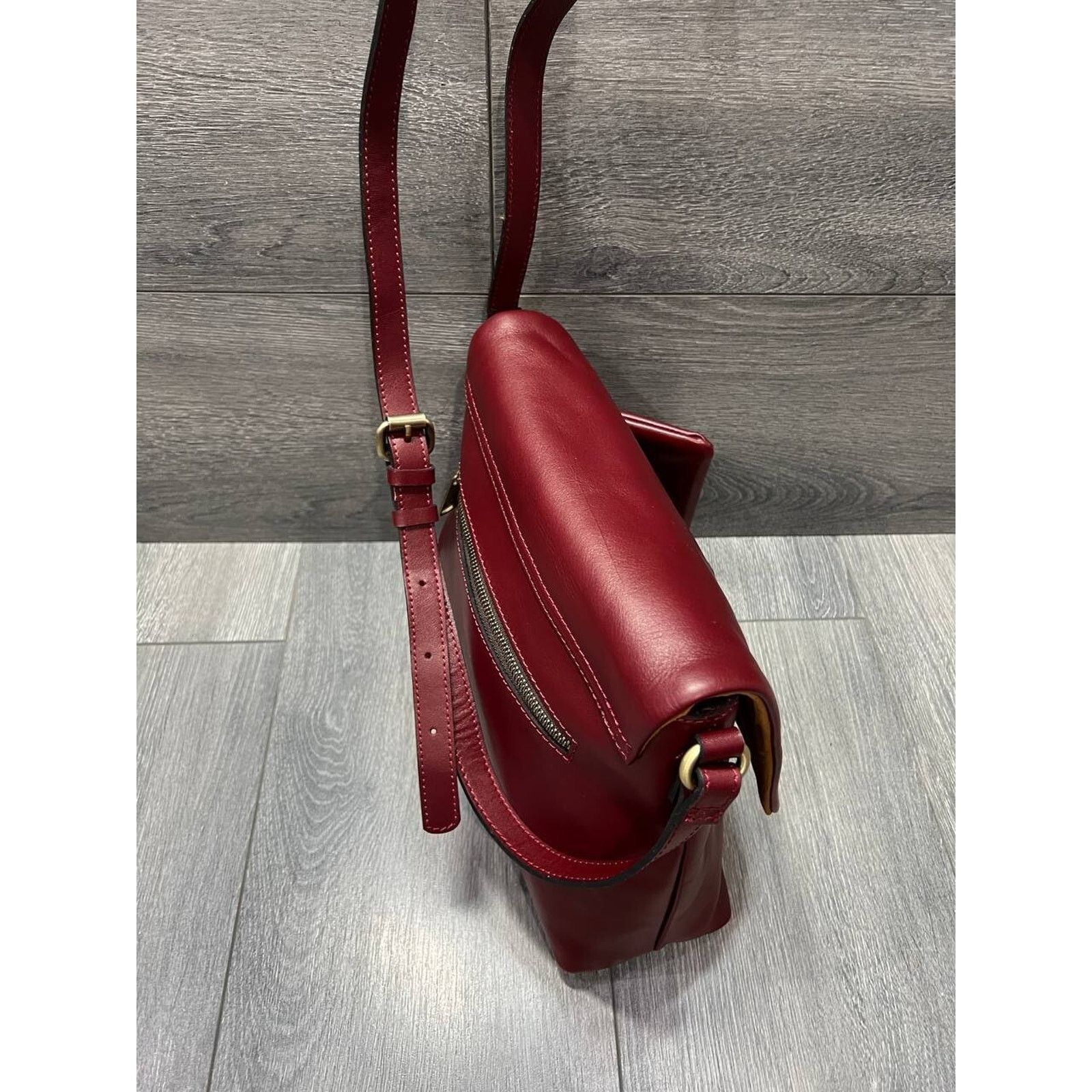 Patricia Nash Patricia Nash Mili Leather Medium Flap Maroon Bag A683655 Size ONE SIZE - 10 Thumbnail