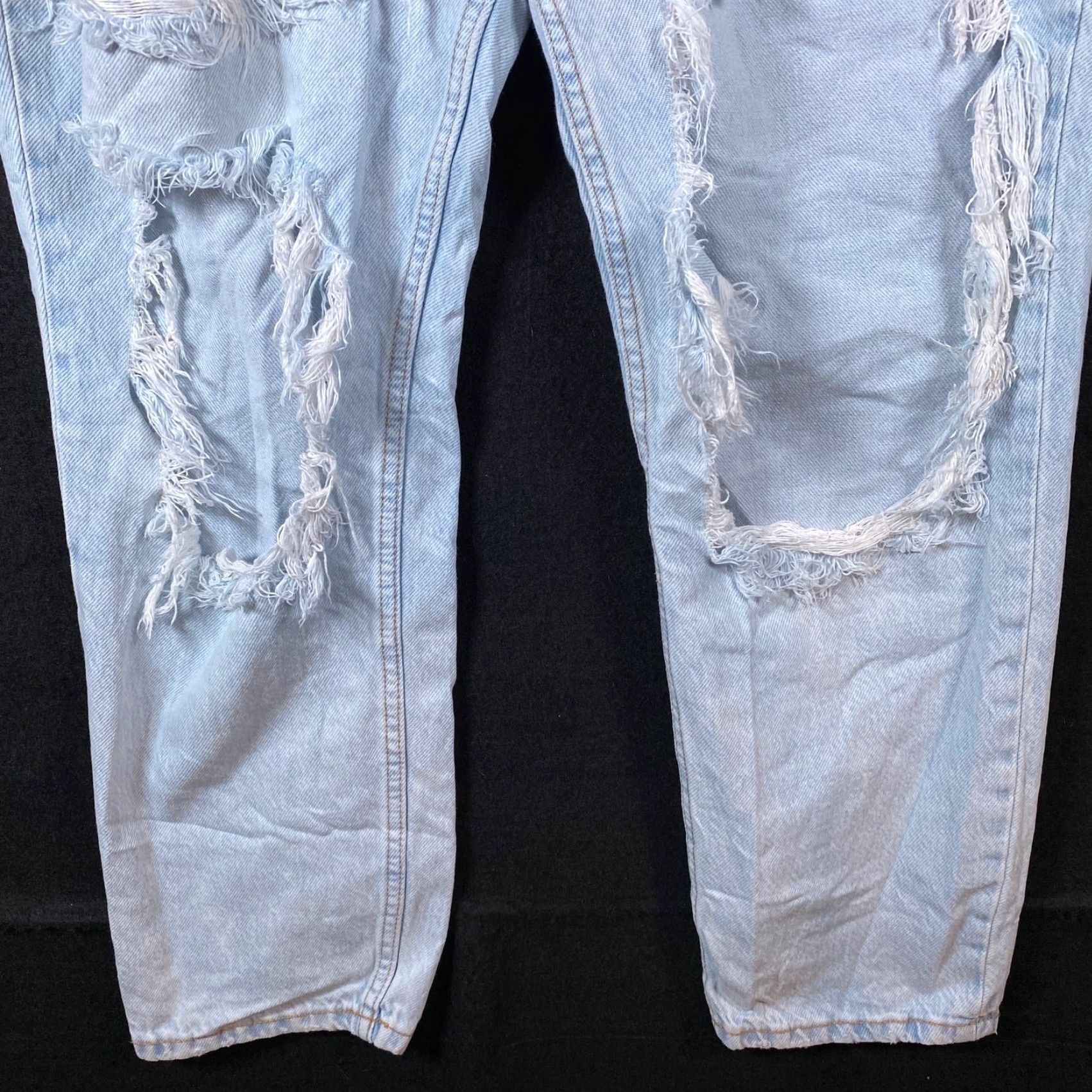 Aeropostale VINTAGE Aeropostale Jeans Blue Denim Mom 10 Womens Distressed 5-Pocket Stretch Relaxed Cotton Polyester Denim-Blue Classic Mom Jeans Women Size 32" / US 10 / IT 46 - 3 Thumbnail