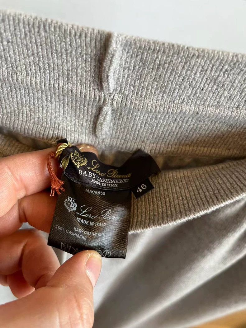 Loro Piana LORO PIANA Lady grey cashmere pants, 100% baby cashmere Size 26" / US 2 / IT 38 - 4 Thumbnail