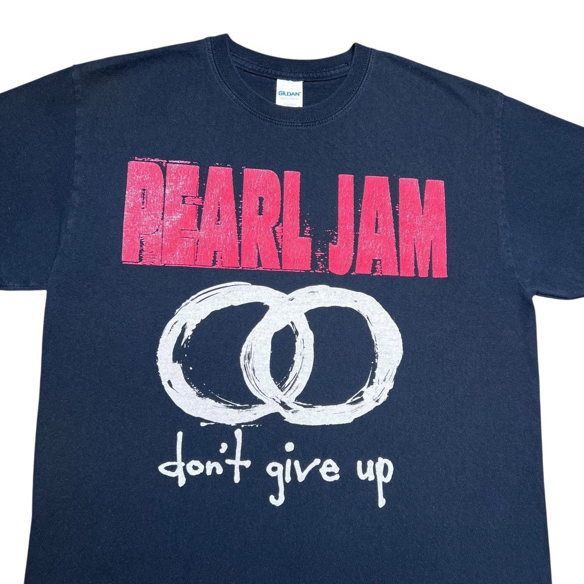 Gildan Vintage 2000s Pearl Jam Don’t Give Up Spell Out Band Tee Size US M / EU 48-50 / 2 - 5 Thumbnail
