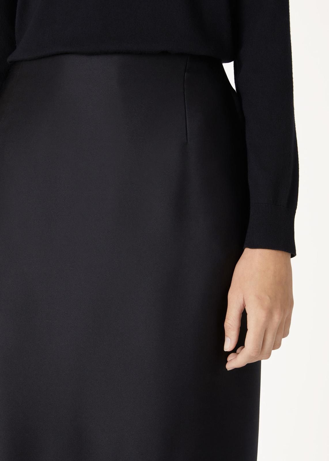 Loro Piana o1srvl11e0225 FAN6757 Amalie Skirt in Midnight Blue Size 30" / US 8 / IT 44 - 4 Thumbnail