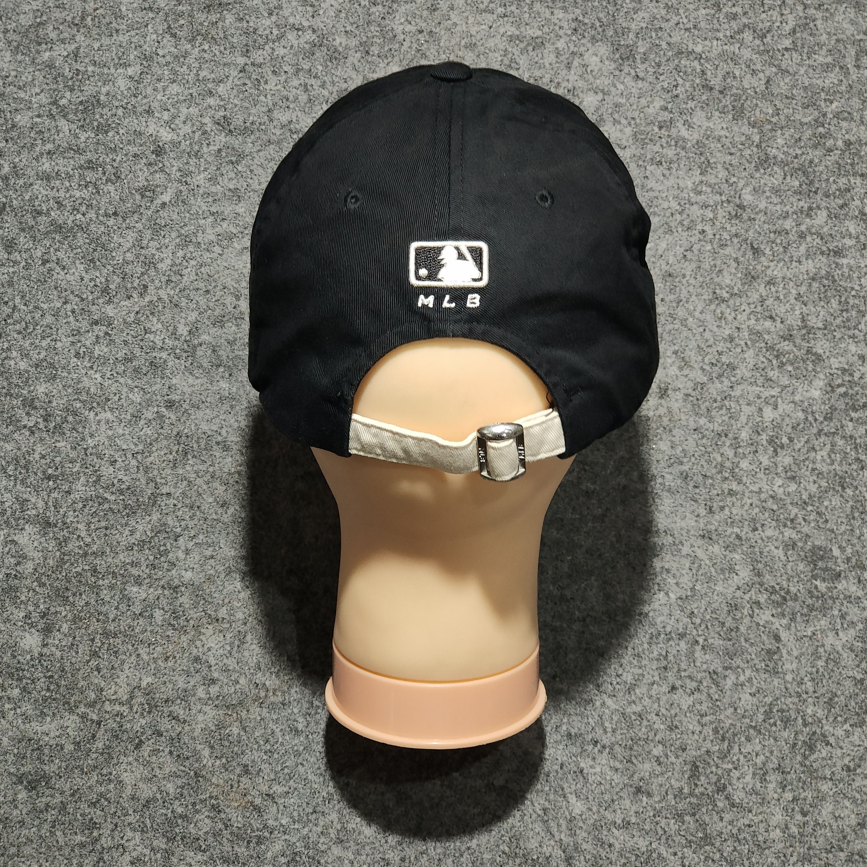 MLB 🔥Unisex Varsity NEW YORK YANKEES cap Size ONE SIZE - 4 Thumbnail