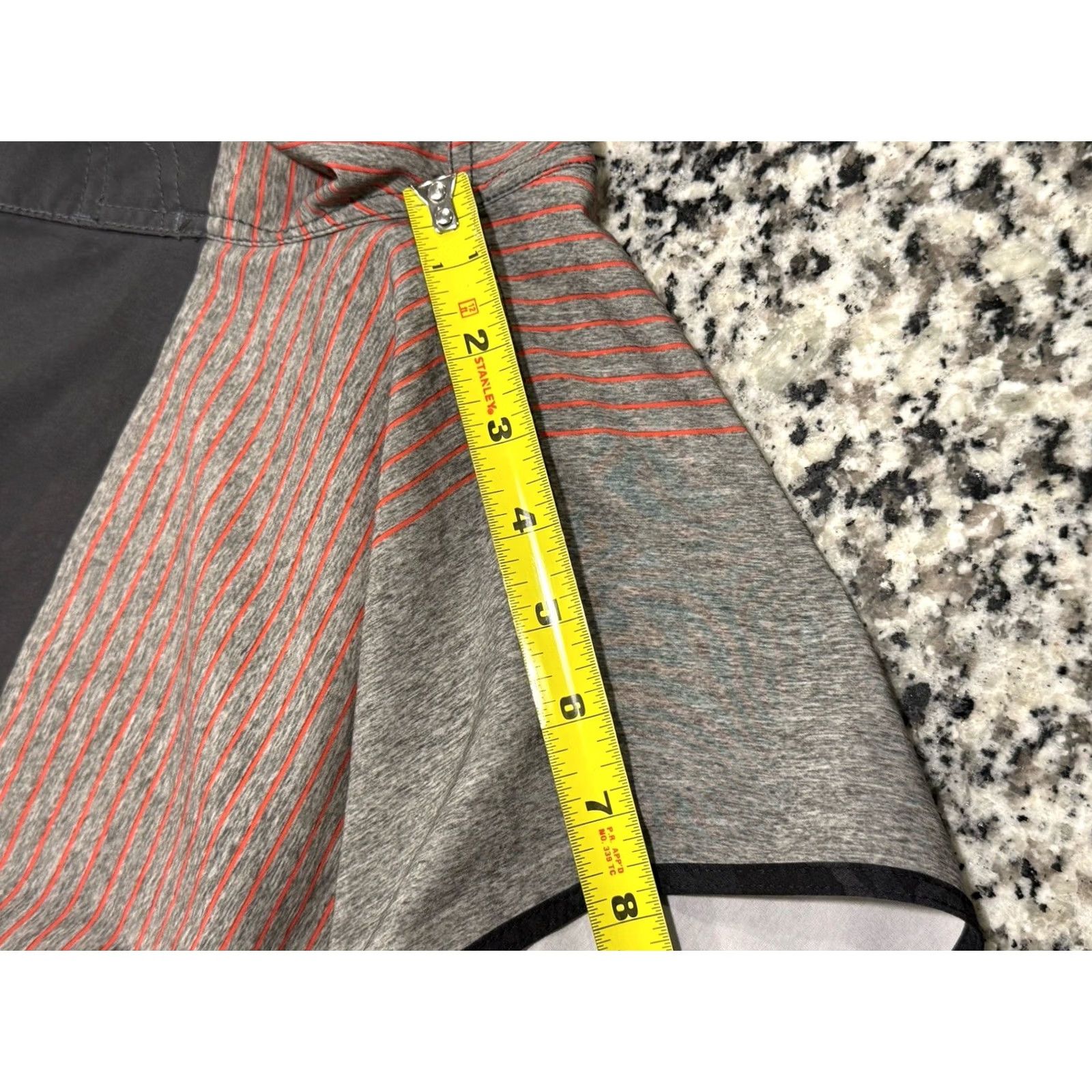 Vuori Vuori Men’s V314 Cruise Board Shorts 8” 32 Multicolor Polyester Blend Beach Swim Trunks with Back Pocket Drawstring Hook & Loop Fly Size US 32 / EU 48 - 4 Thumbnail