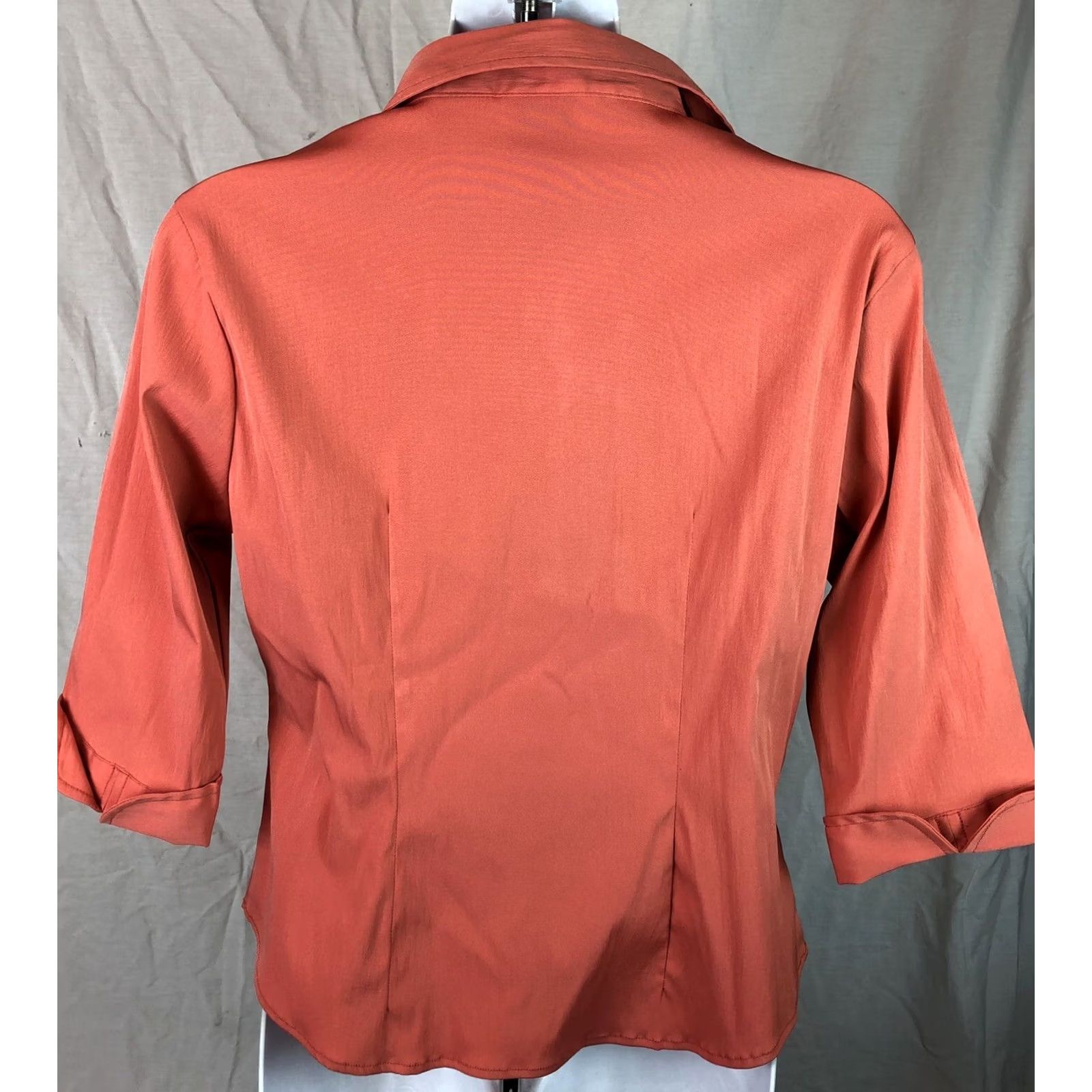 Vintage Vintage Rue 21 Top M Dk Coral 3/4 Sleeves Hidden Button Collared Office Career Shirt Womens Size M / US 6-8 / IT 42-44 - 4 Thumbnail