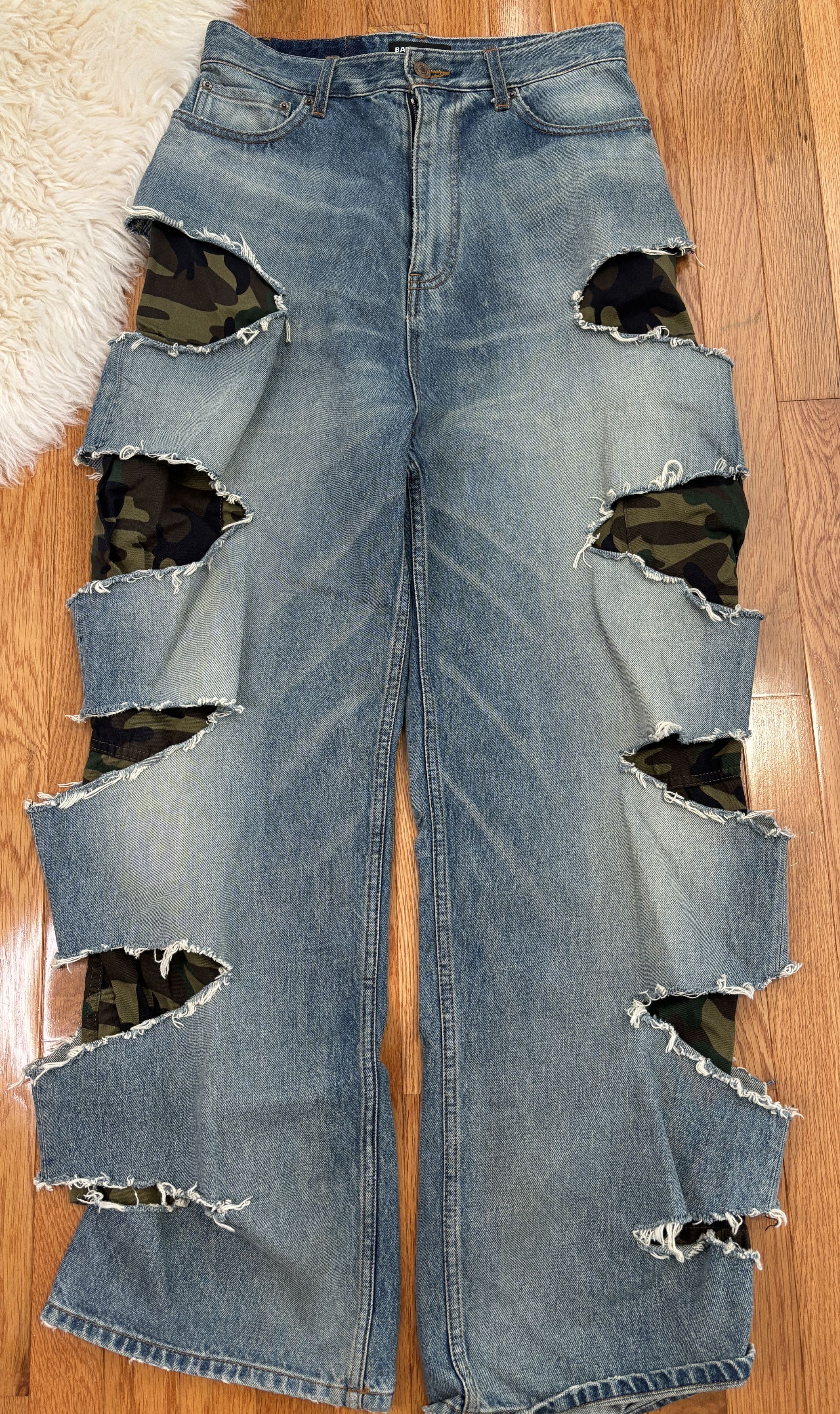 Balenciaga FW21 SLASHED 2 LAYER CAMO CARGO DENIM Size US 28 / EU 44 - 1 Thumbnail