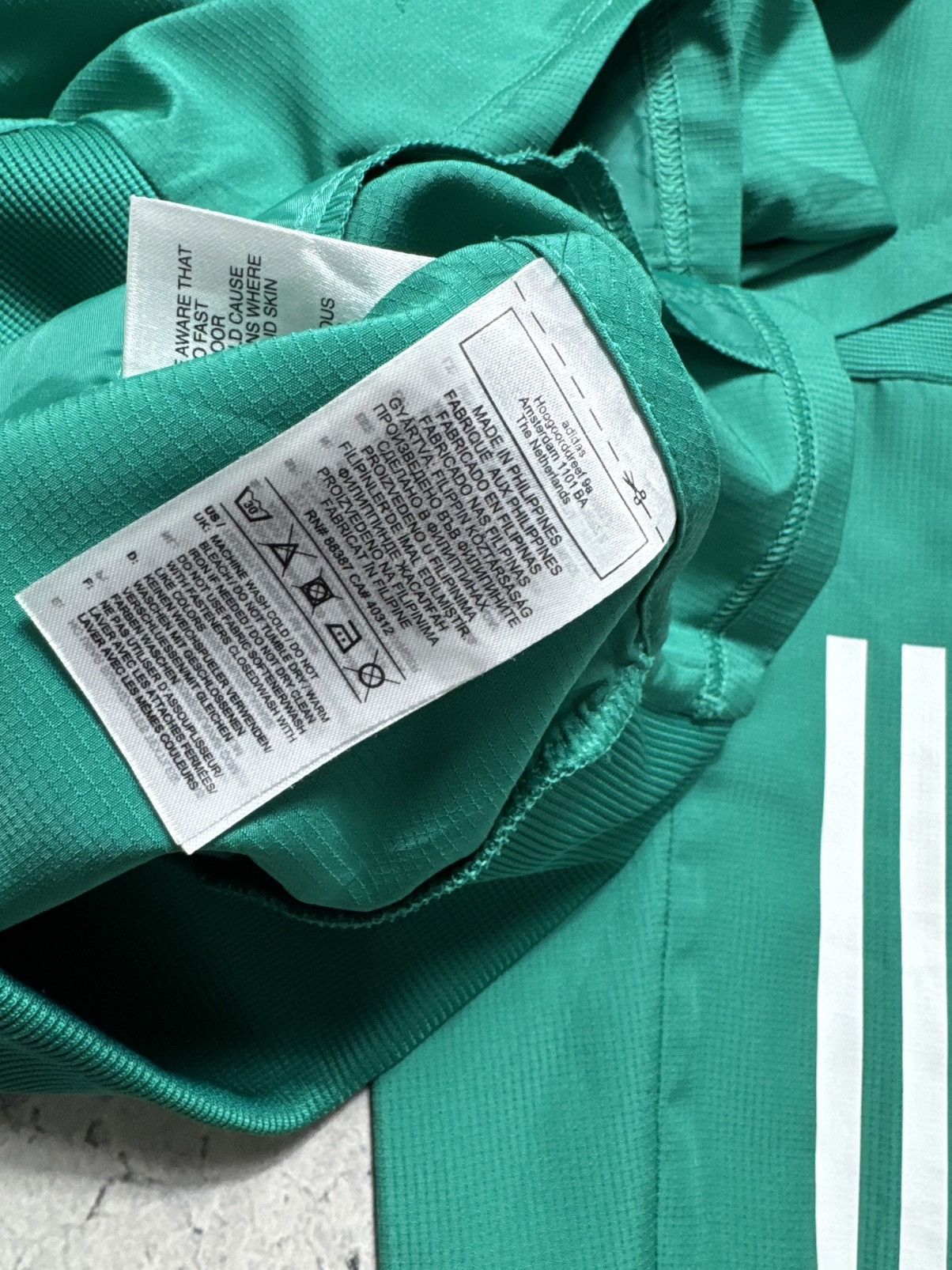 Adidas Adidas FC Celtic Nylon Football Full Zip Jacket Soccer Size US S / EU 44-46 / 1 - 7 Thumbnail