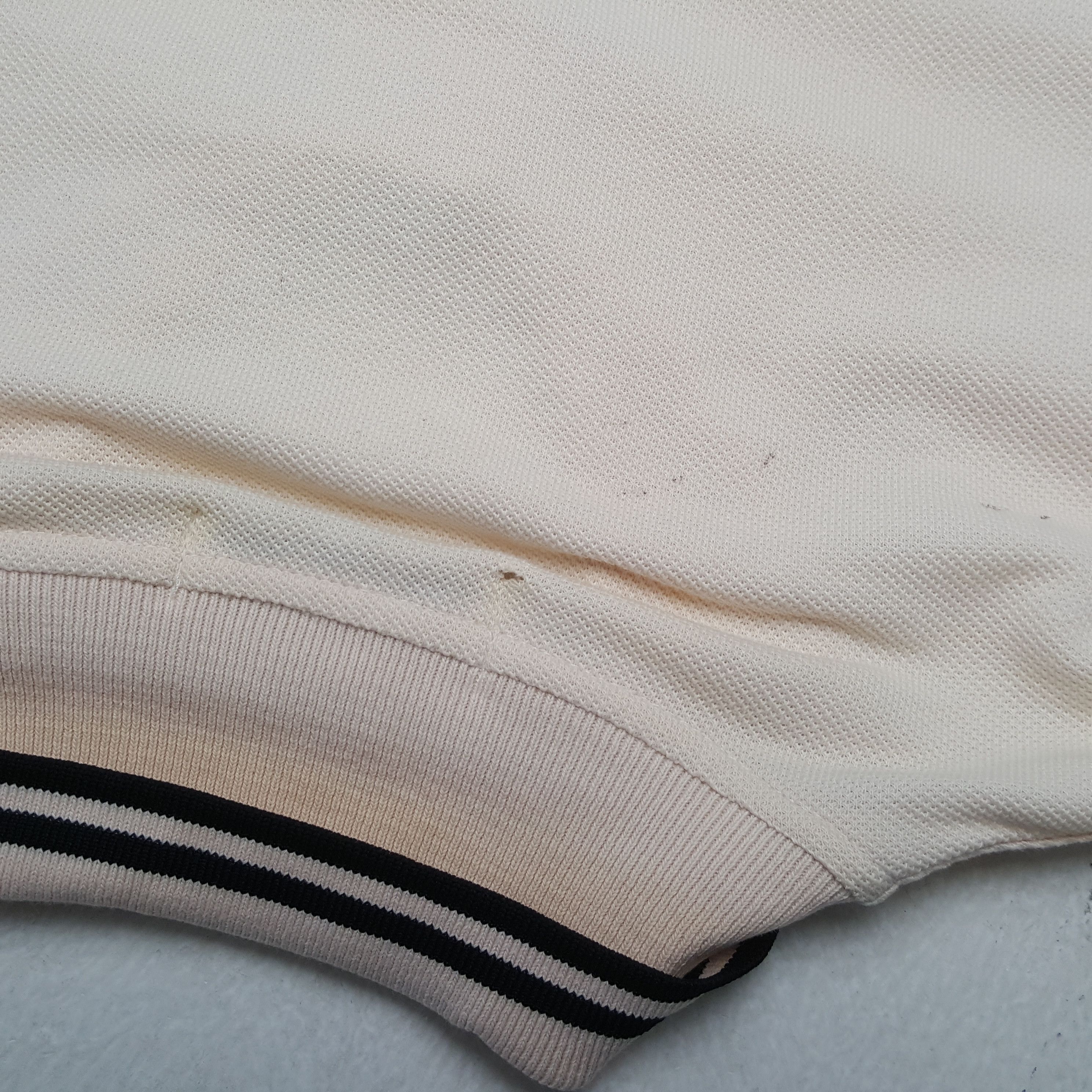 Yves Saint Laurent Yves Saint Laurent Fashion Brand Polos RR12 Size US L / EU 52-54 / 3 - 6 Thumbnail