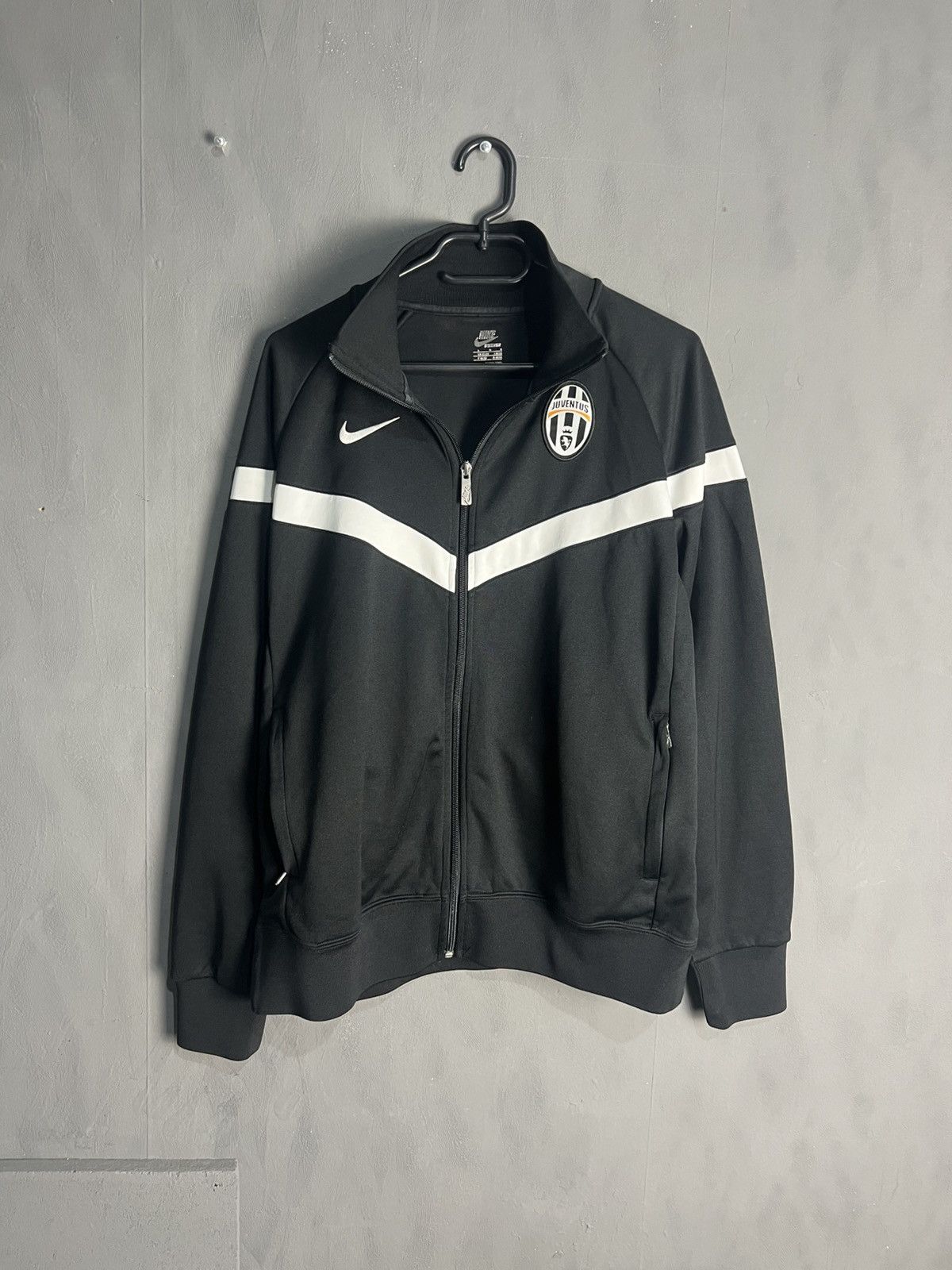 Nike Nike Vintage Juventus Zip Soccer jersey Size US L / EU 52-54 / 3 - 7 Thumbnail